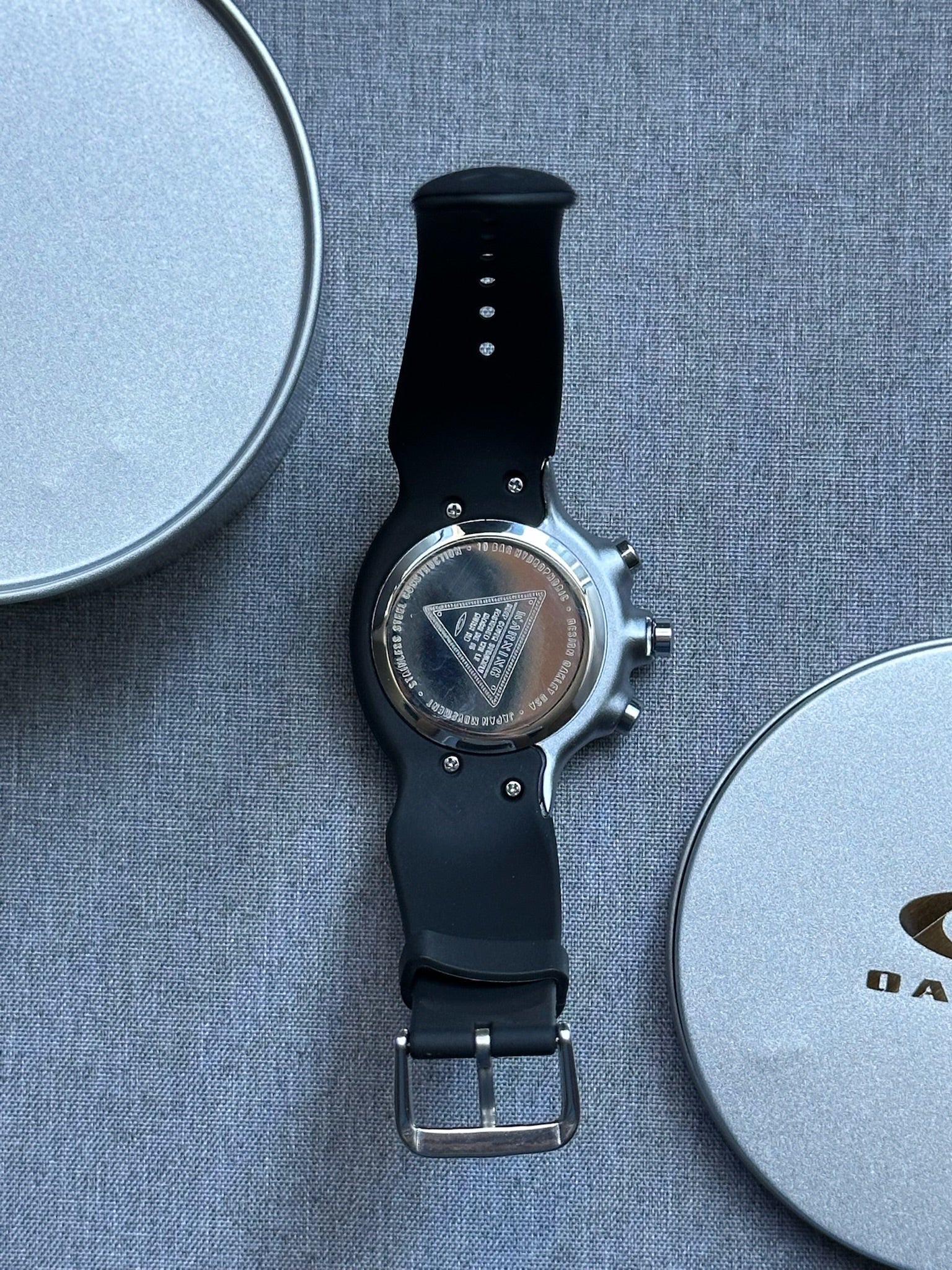 Oakley Chronograph Watch – Blue Dial with Rubber Strap