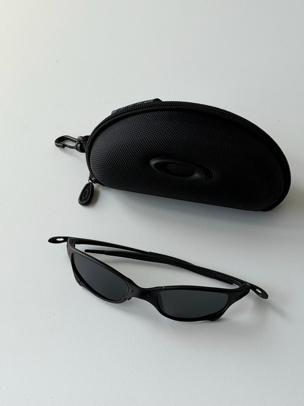 Vintage Oakley Juliet 1.0 – Black Frame / Black Lens