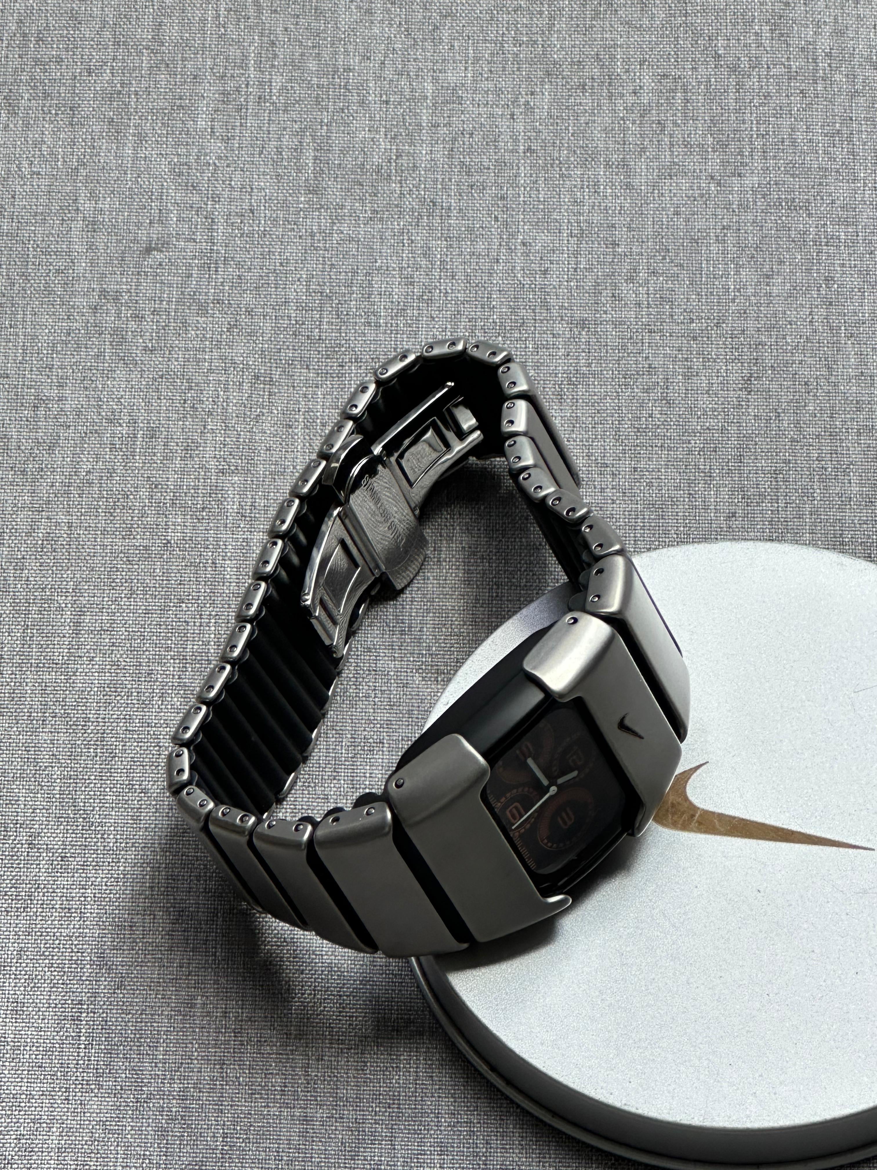 Nike D-Line Satin Silver Analogue Watch with Orange Dial | Rare Collectible | Unisex Retro Sports Timepiece