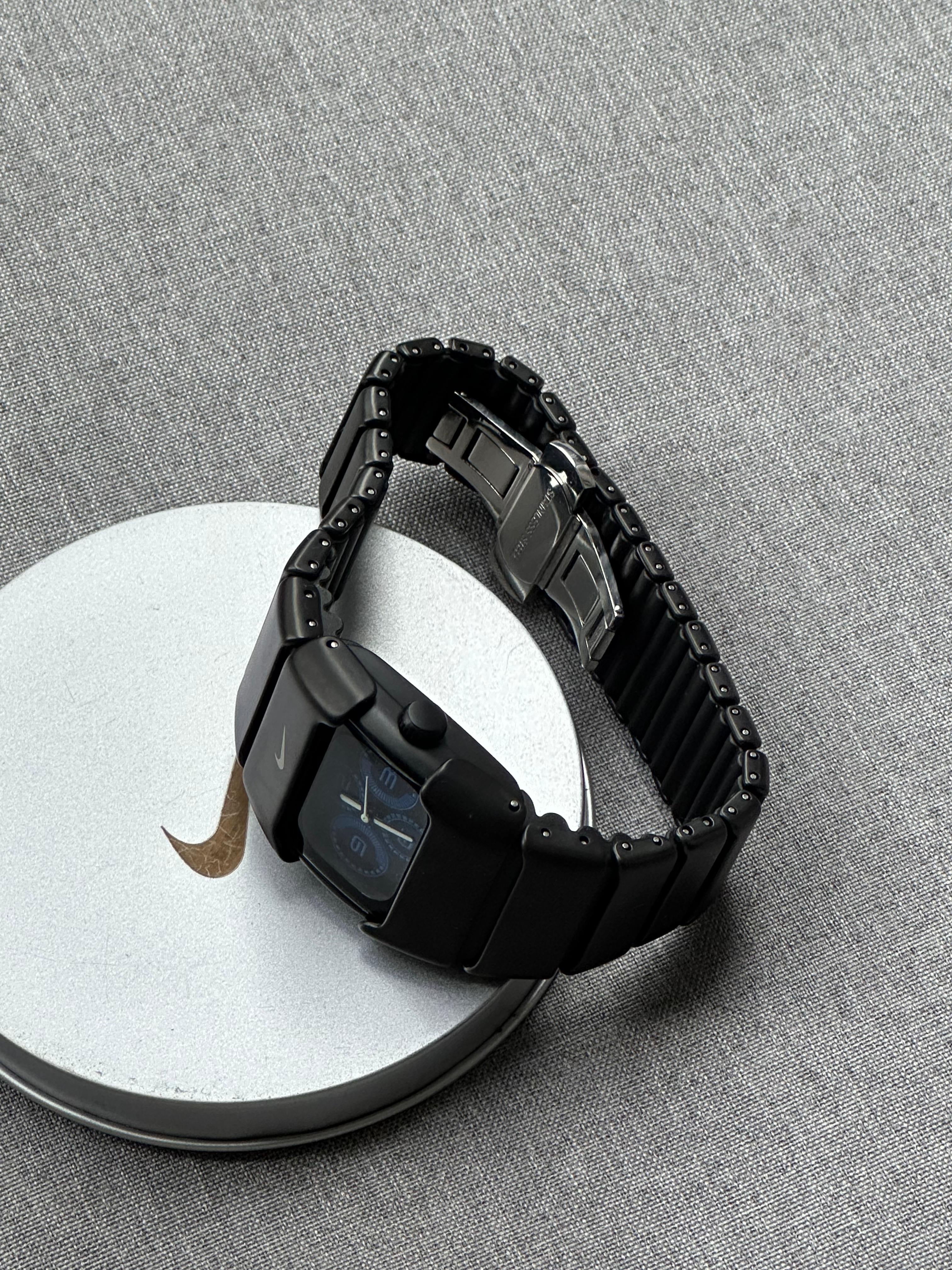 Nike D-Line Matte Black Analogue Watch with Blue Dial | Rare Collectible | Unisex Retro Sports Timepiece