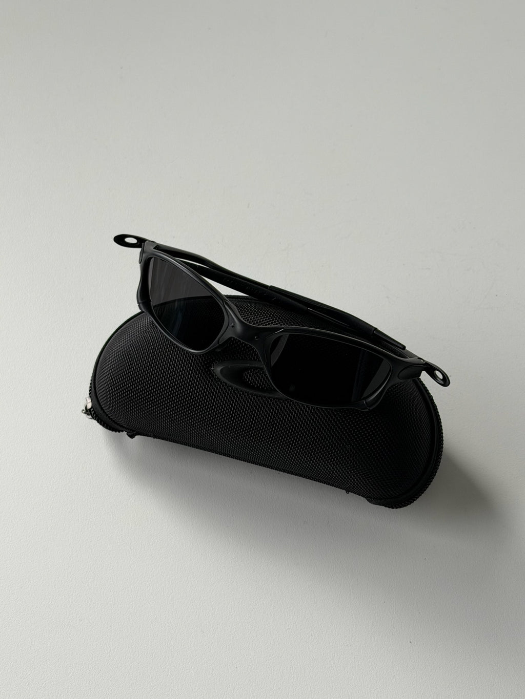Vintage Oakley Juliet 2.0 – Black Frame / Black Lens
