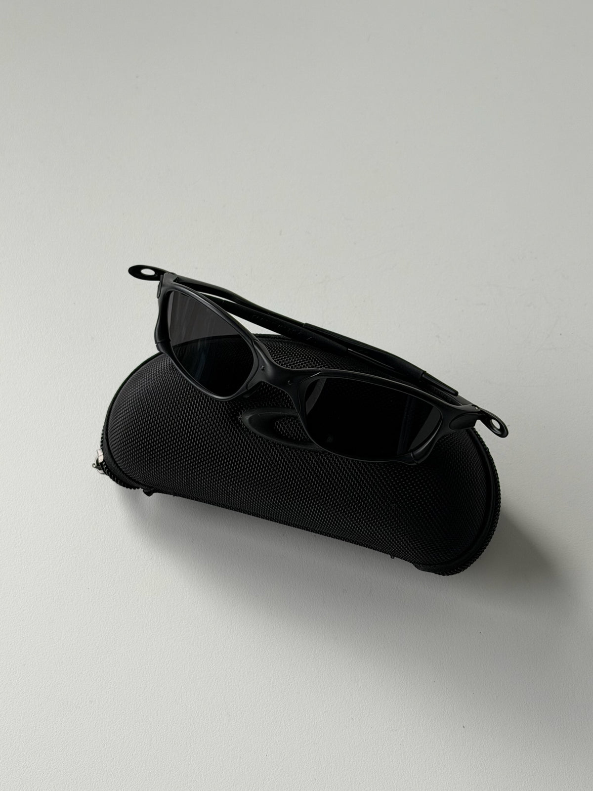 Vintage Oakley Juliet 2.0 – Black Frame / Black Lens