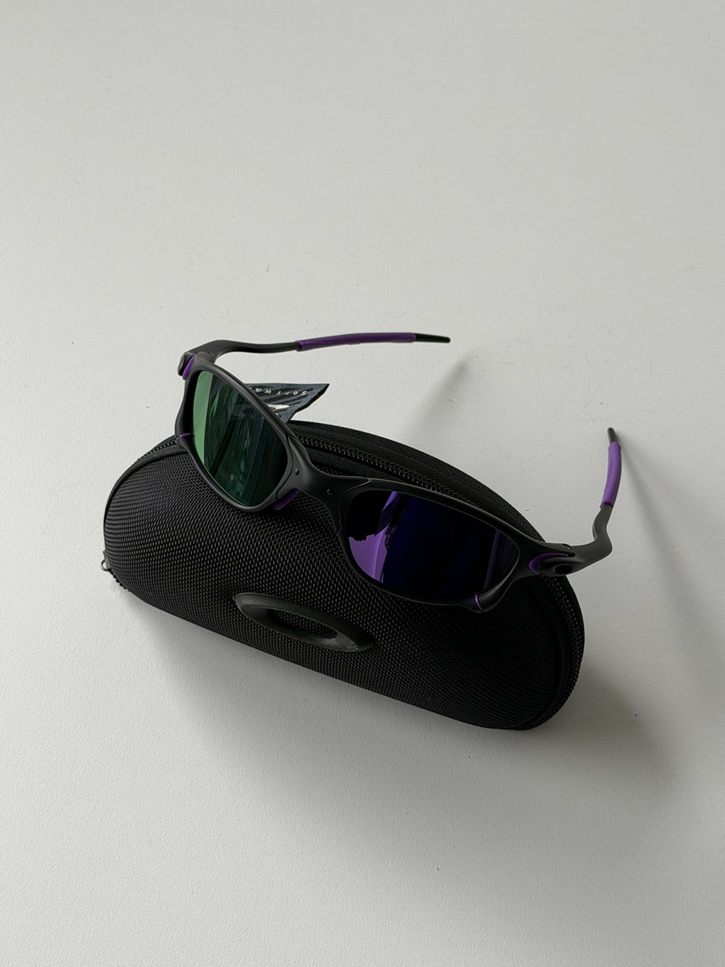 Vintage Oakley Juliet 2.0 – Black Frame / Purple Lens with Purple Accents