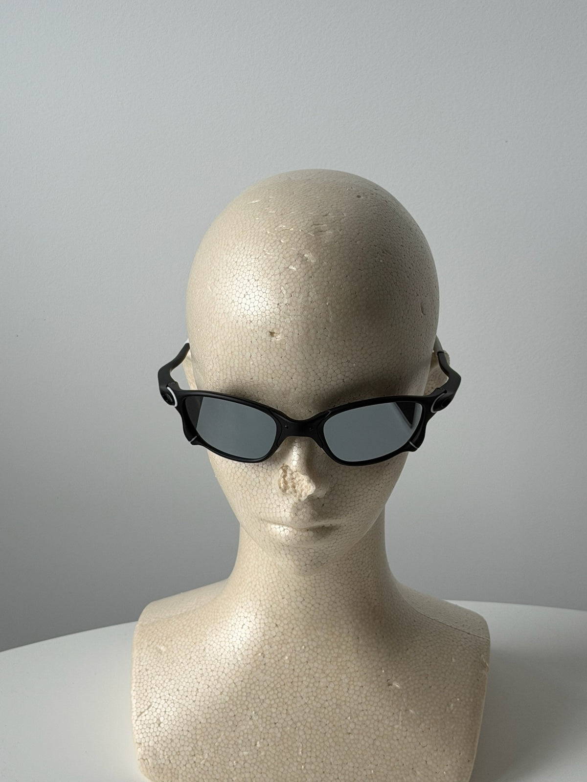 Vintage Oakley Juliet 2.0 – Black Frame / Silver Mirror Lens