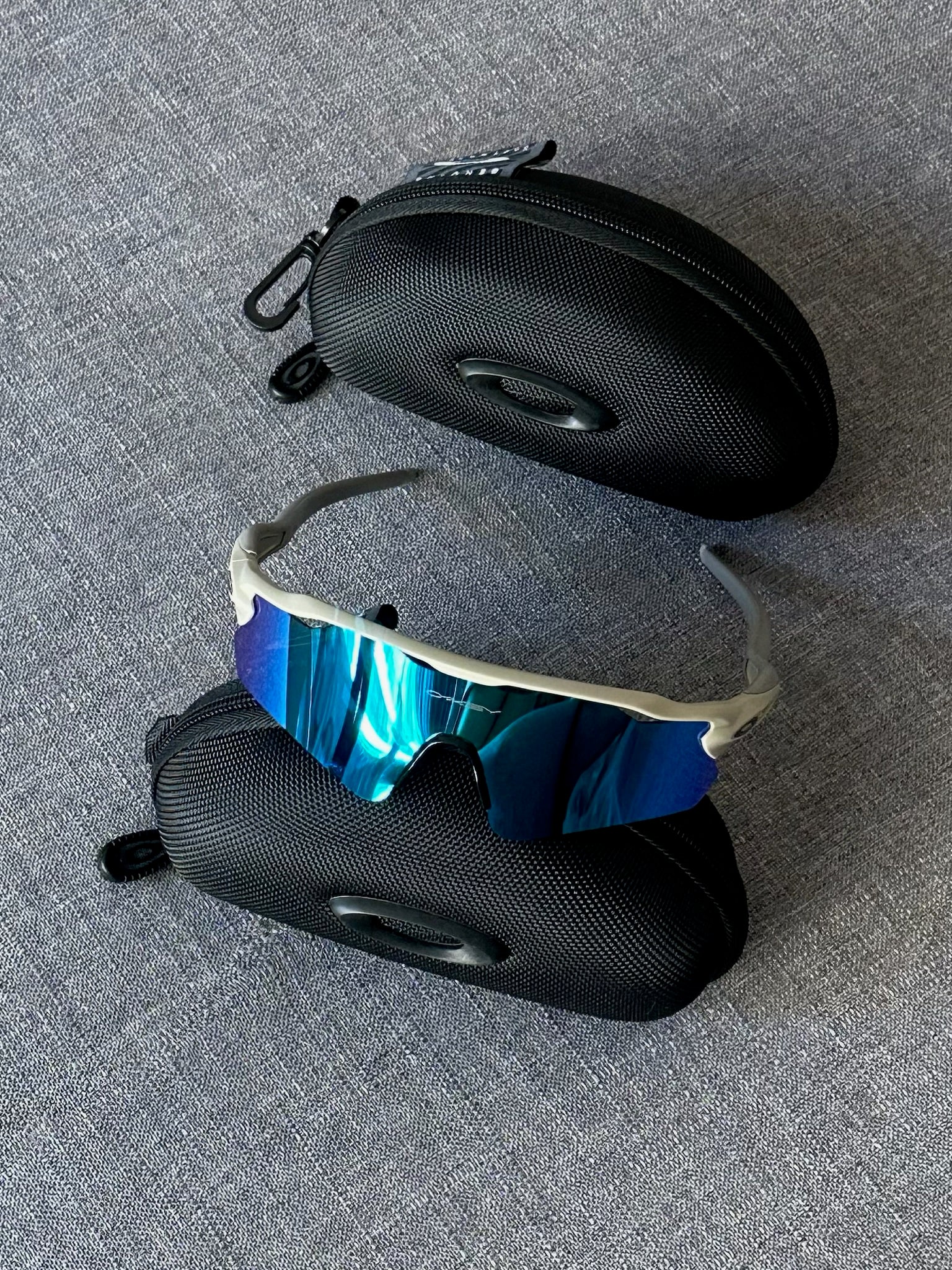 Oakley Performance Shield Sunglasses – Ocean Blue Lens Oakley-Style Sport Frame