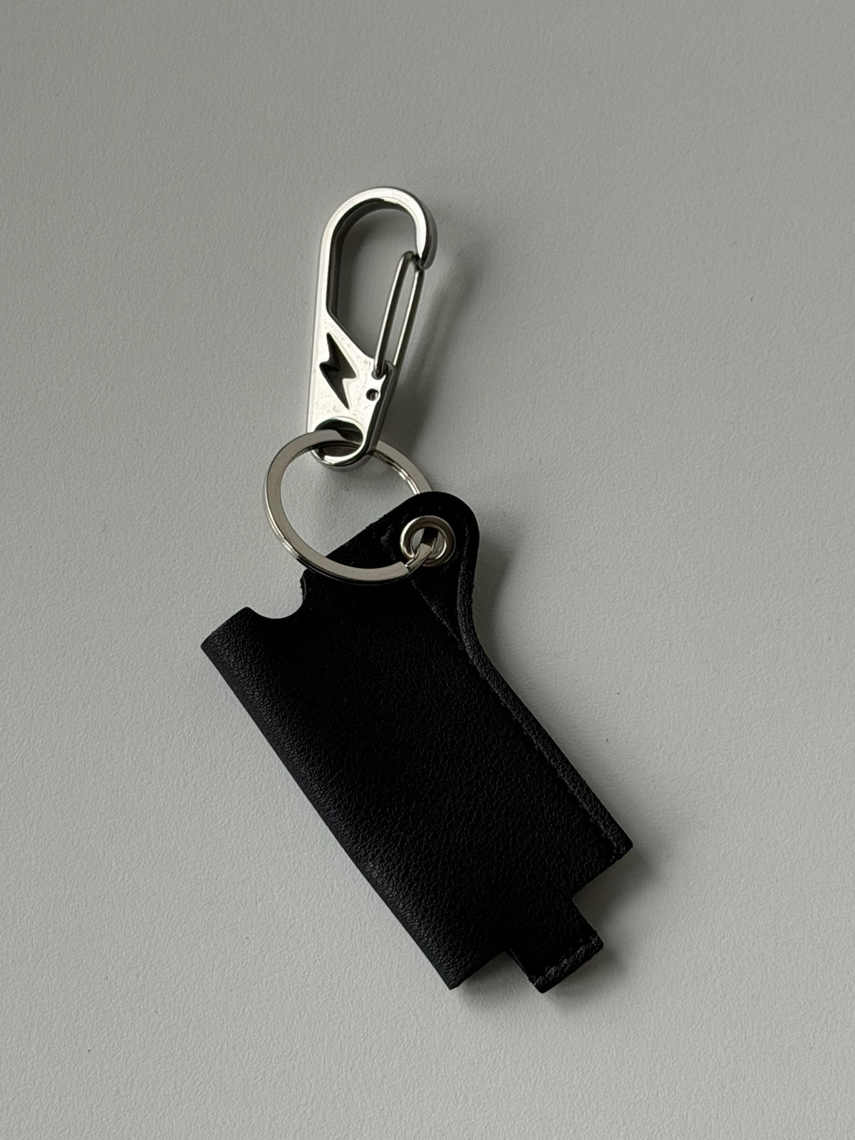 Black Leather Lighter Holder Keychain – Industrial Metal Clip Utility Accessory