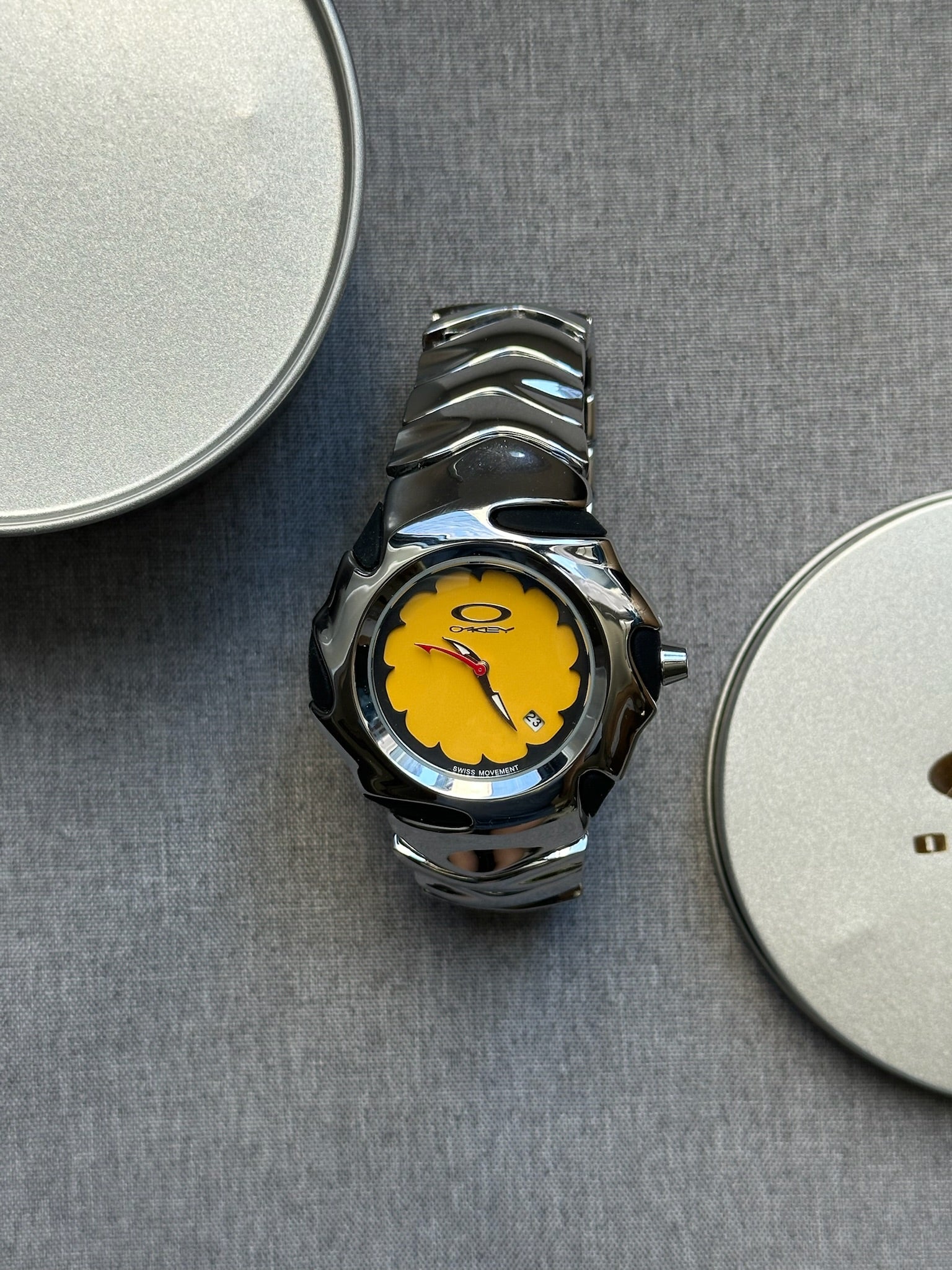 Oakley Blade Watch – Yellow dial Silver Shiny Stainless Steel, Swiss Movement, Collectible Men’s Watch