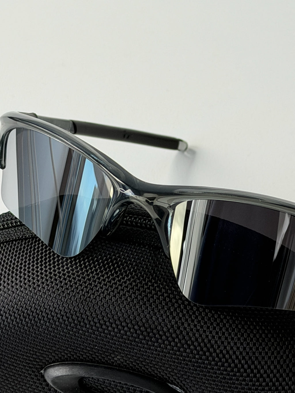 Oakley Half Jacket 1.0 Sunglasses – Smoke Semi-Transparent Frame / Black Mirr
