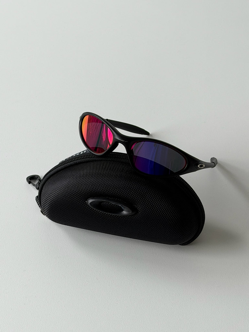 Oakley Eye Jacket Gen 1 Sunglasses – Matte Black / Fire Red