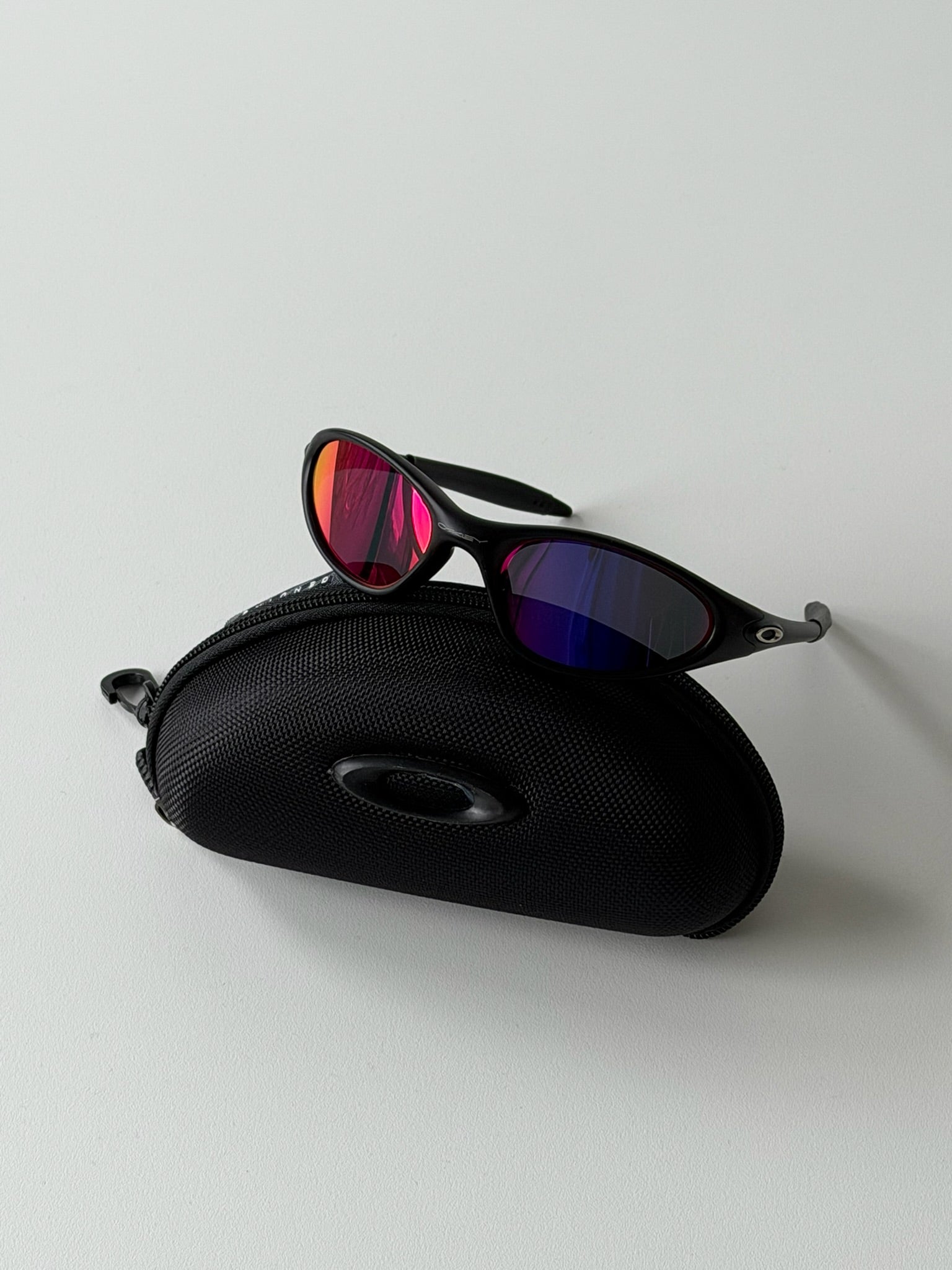 Oakley Eye Jacket Gen 1 Sunglasses – Matte Black / Fire Red