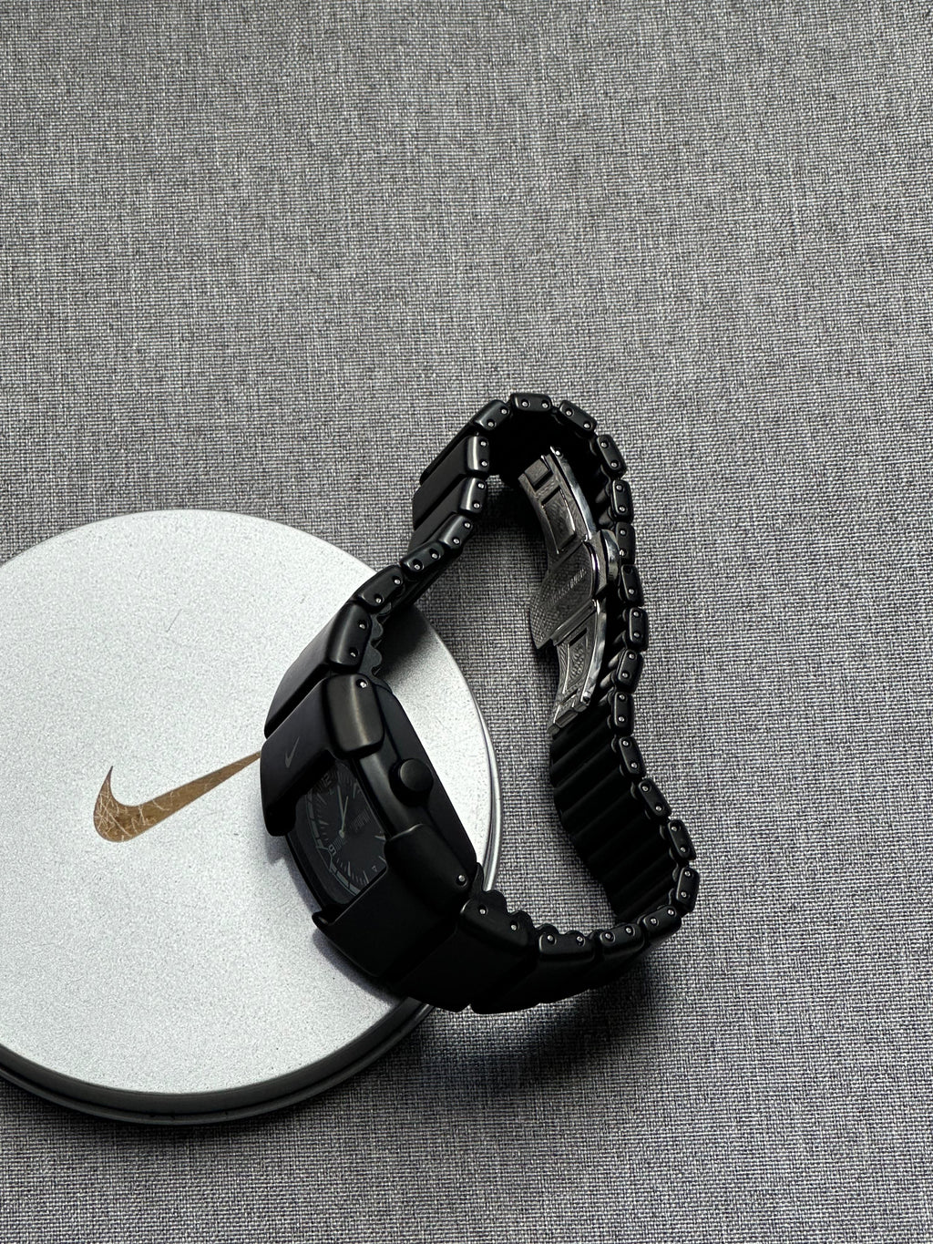 Nike D-Line Matte Black Analogue Watch with White Dial | Rare Collectible | Unisex Retro Sports Timepiece
