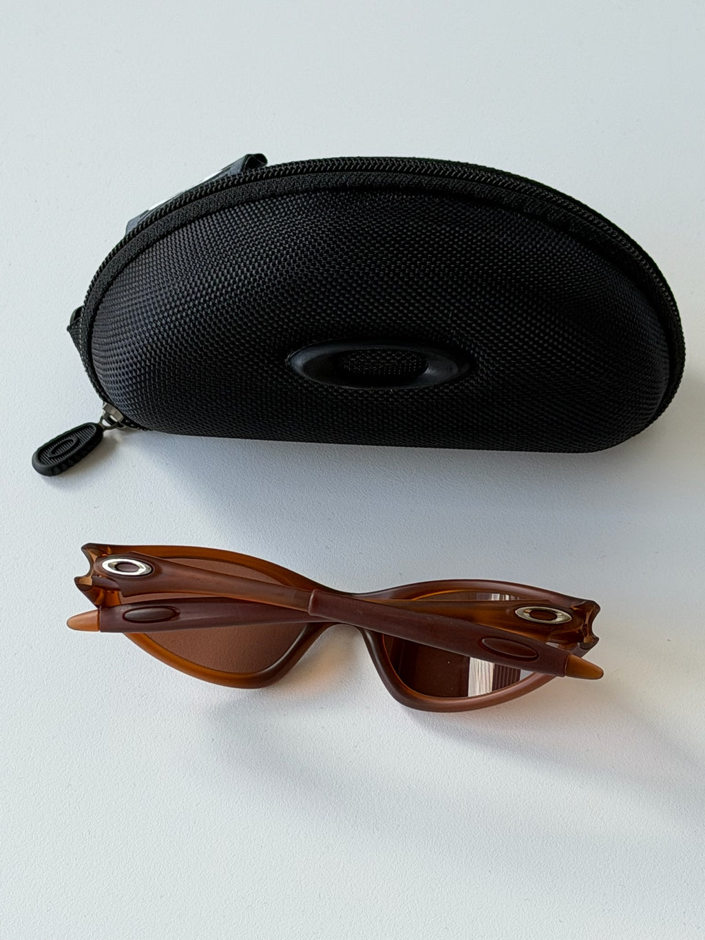 Oakley Eye Jacket Gen 1 Sunglasses – Transparent Brown / Brown