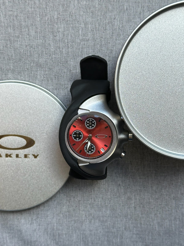 Oakley Chronograph Watch – Red Dial with Rubber Strap