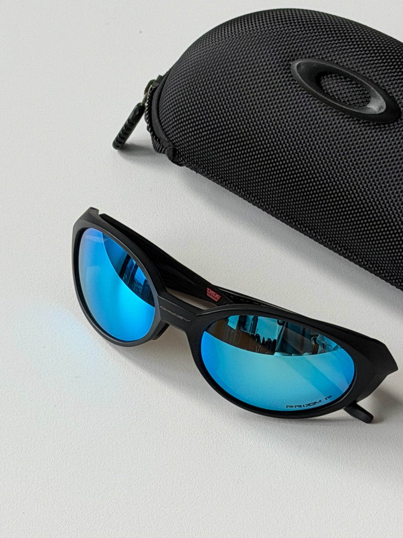 Oakley Eye Jacket Sunglasses – Black Frame / Ocean Blue Lens | Y2K Wraparound Sports Shades