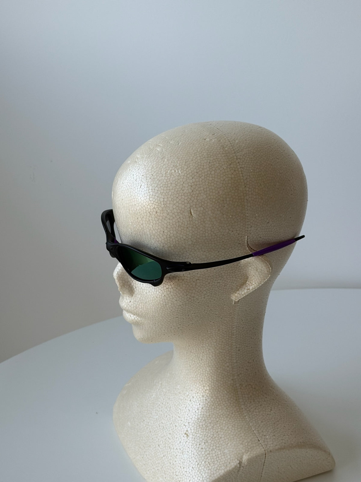 Vintage Oakley Juliet 1.0 – Black Frame / Purple Lens with Purple Accents