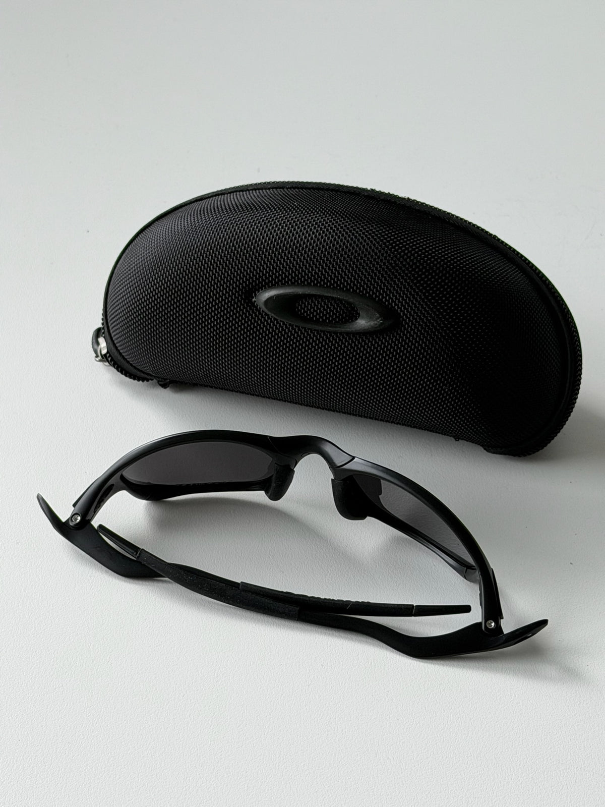 Vintage Oakley Juliet 2.0 – Black Frame / Black Lens