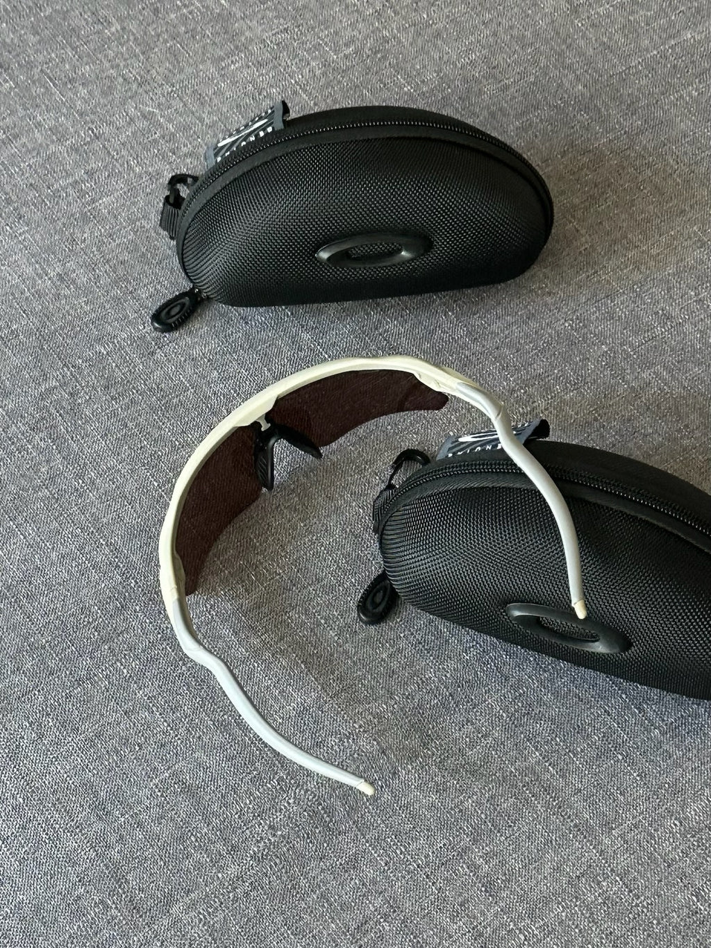 Oakley Performance Shield Sunglasses – Chrome Yellowish Lens Oakley-Style Sport Frame