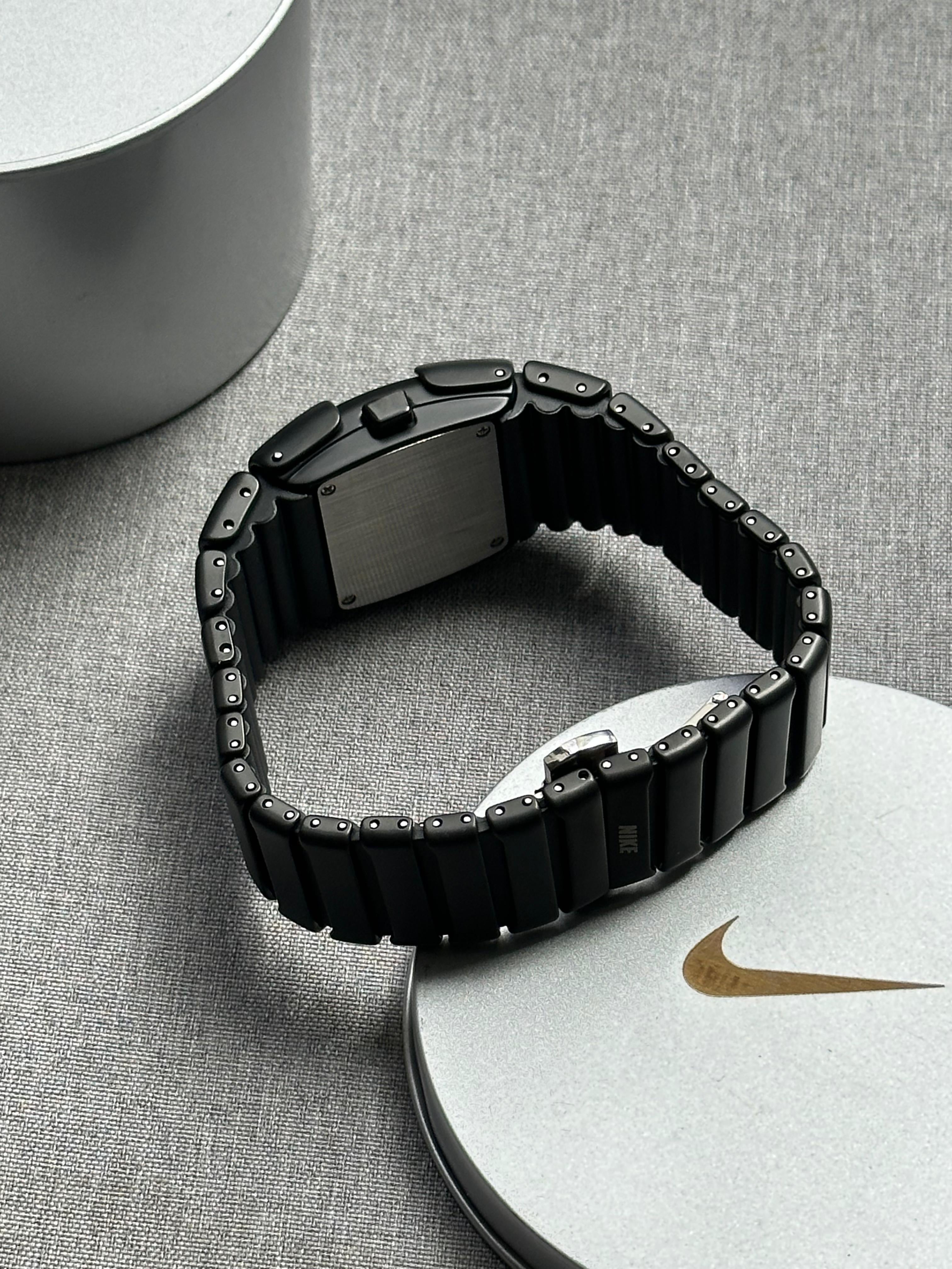 Nike D-Line Black Digital Watch – Rare Retro Stainless Steel LED Display Collectible Timepiece
