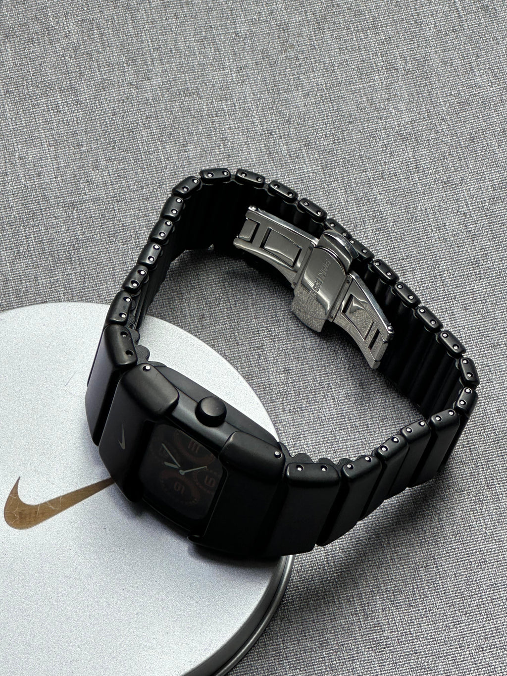 Nike D-Line Matte Black Analogue Watch with Orange Dial | Rare Collectible | Unisex Retro Sports Timepiece