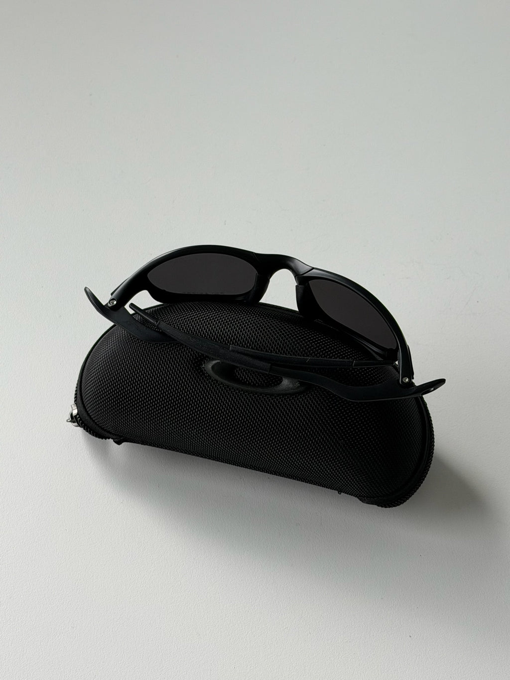 Vintage Oakley Juliet 2.0 – Black Frame / Black Lens