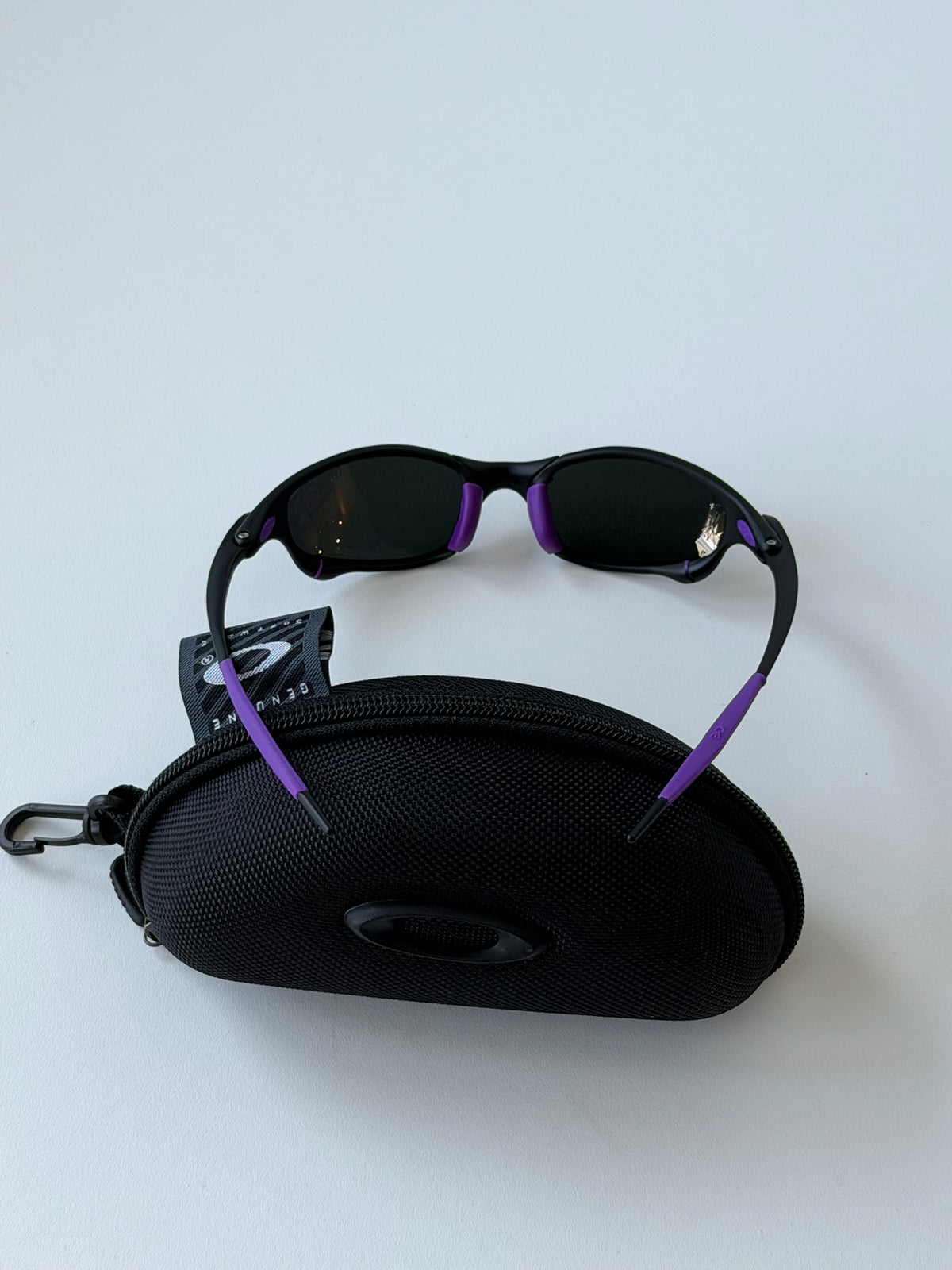 Vintage Oakley Juliet 1.0 – Black Frame / Purple Lens with Purple Accents