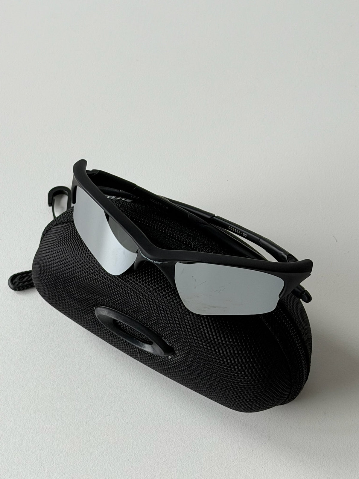 Oakley Half Jacket 1.0 Sunglasses – Black / Silver Mirror