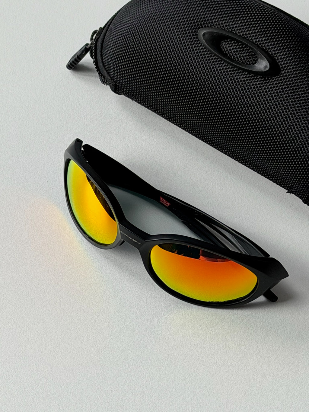 Oakley Eye Jacket Sunglasses – Black Frame / Fire Iridium Lens | Y2K Wraparound Sports Shades