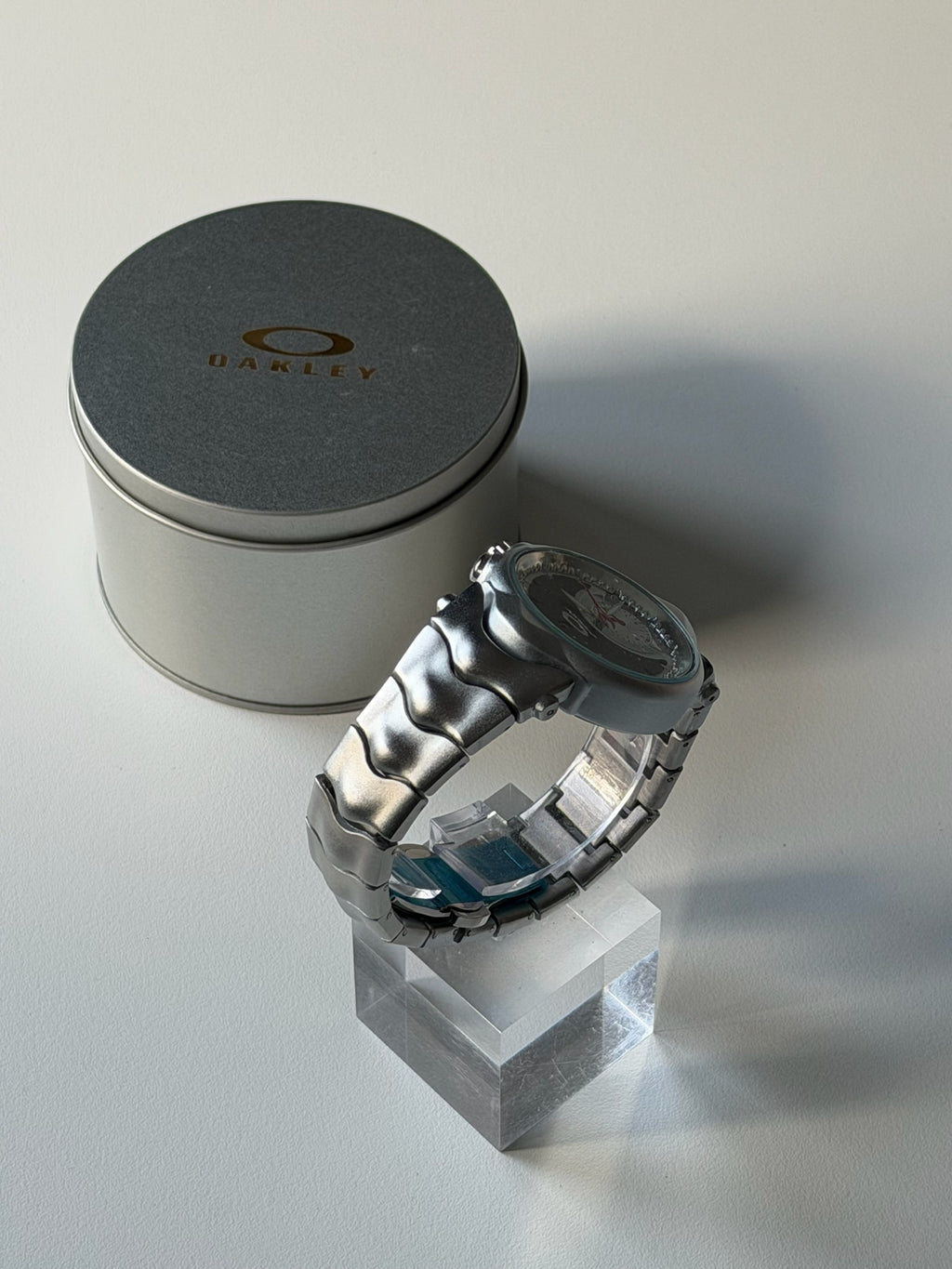 Oakley Judge Watch – Matte Silver / Black Dial