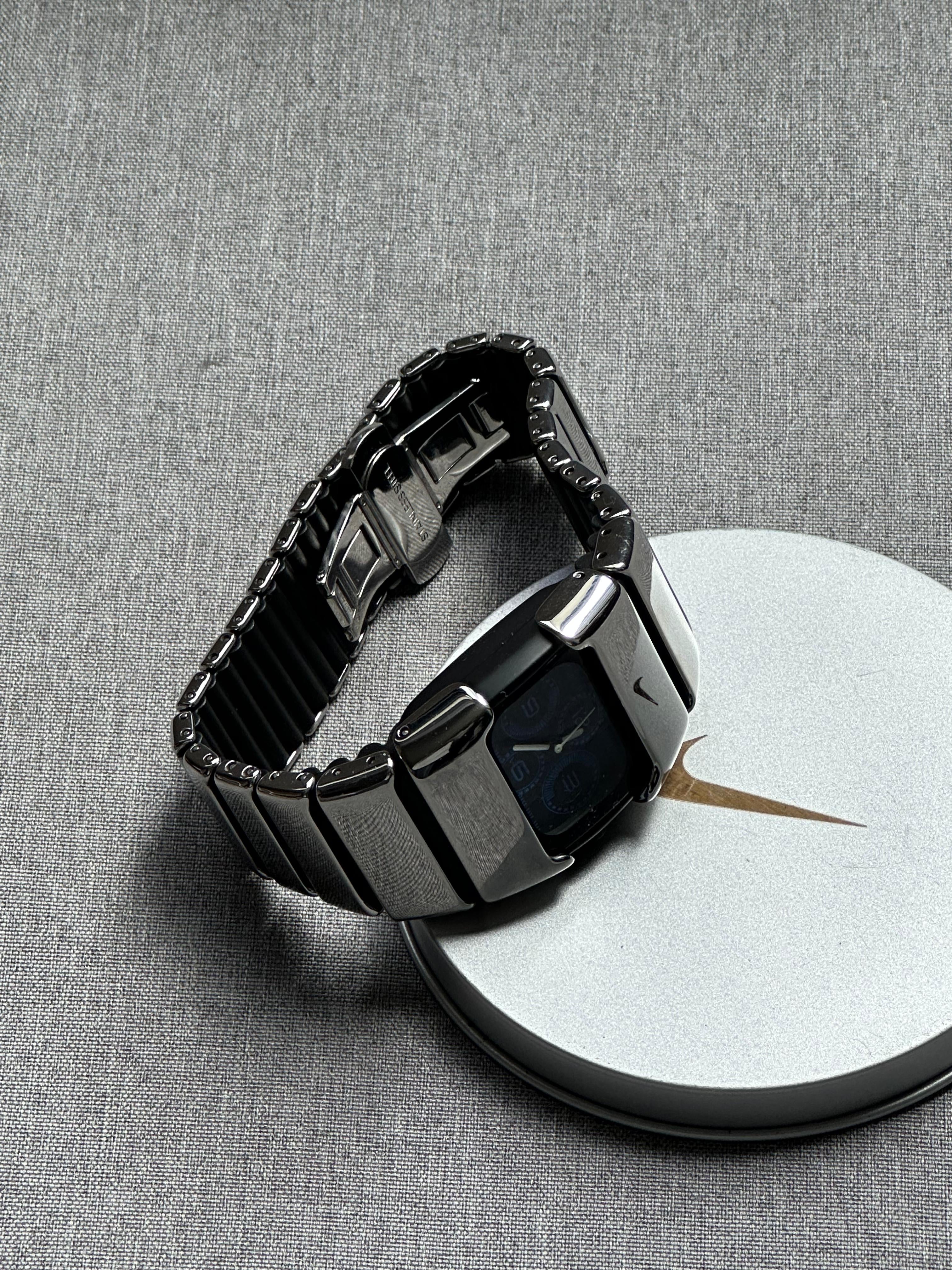 Nike D-Line Shiny Silver Analogue Watch with Blue Dial | Rare Collectible | Unisex Retro Sports Timepiece