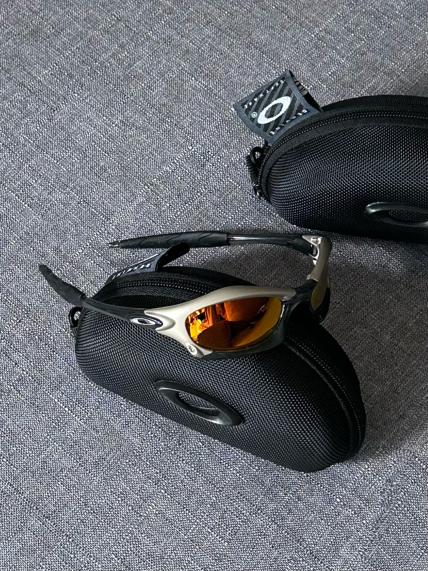 Vintage Oakley Sunglasses: Silver Frame, Fire Iridium Lenses with Case