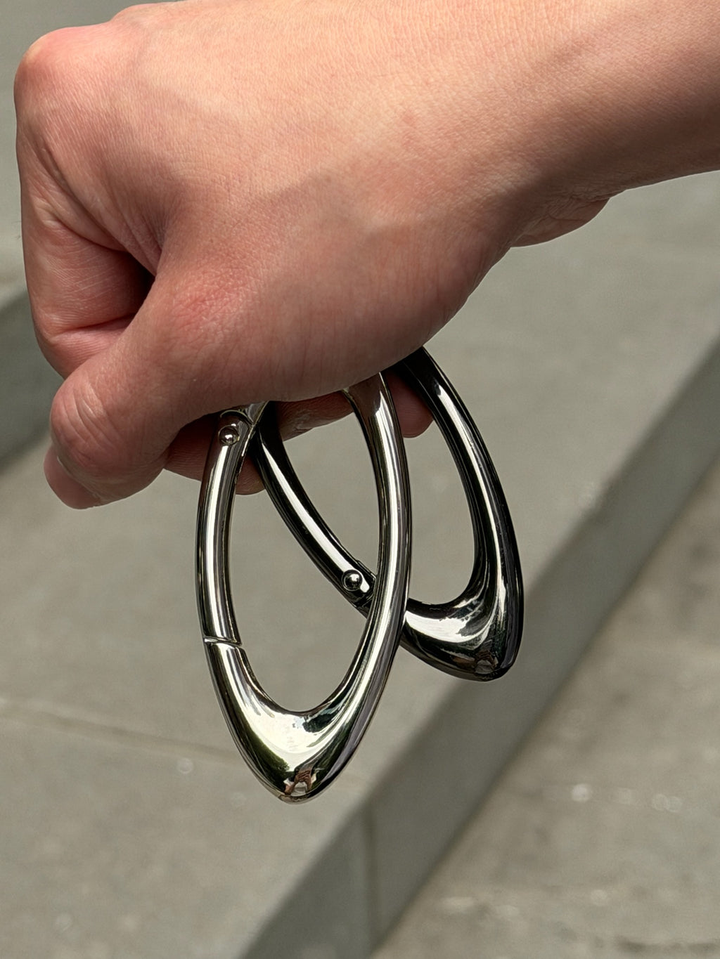 Oakley Inspired Ellipse Heavy Weight Carabiner - Everyday Carry Essential