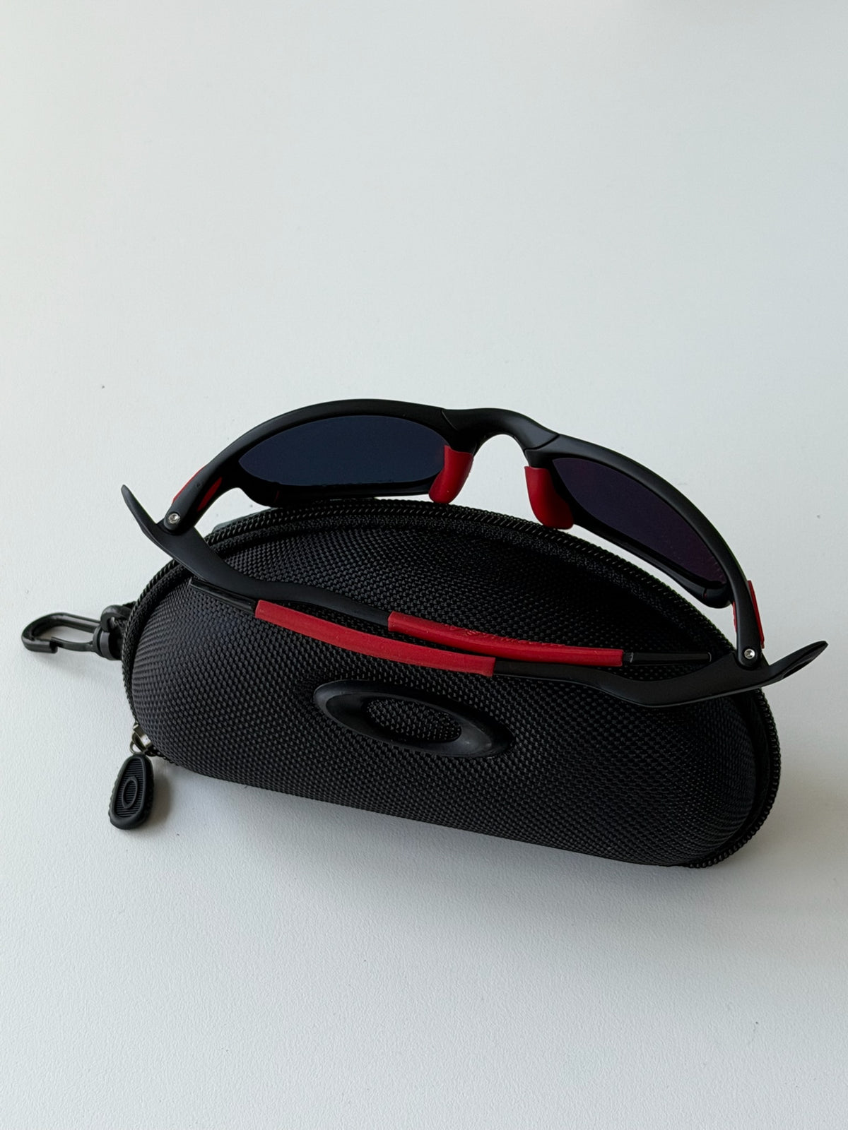 Vintage Oakley Juliet 2.0 – Black & Red Frame / Fire Orange Mirror Lens