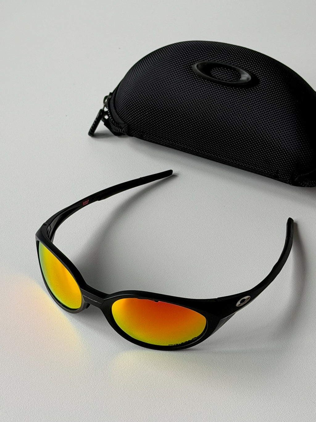 Oakley Eye Jacket Sunglasses – Black Frame / Fire Iridium Lens | Y2K Wraparound Sports Shades