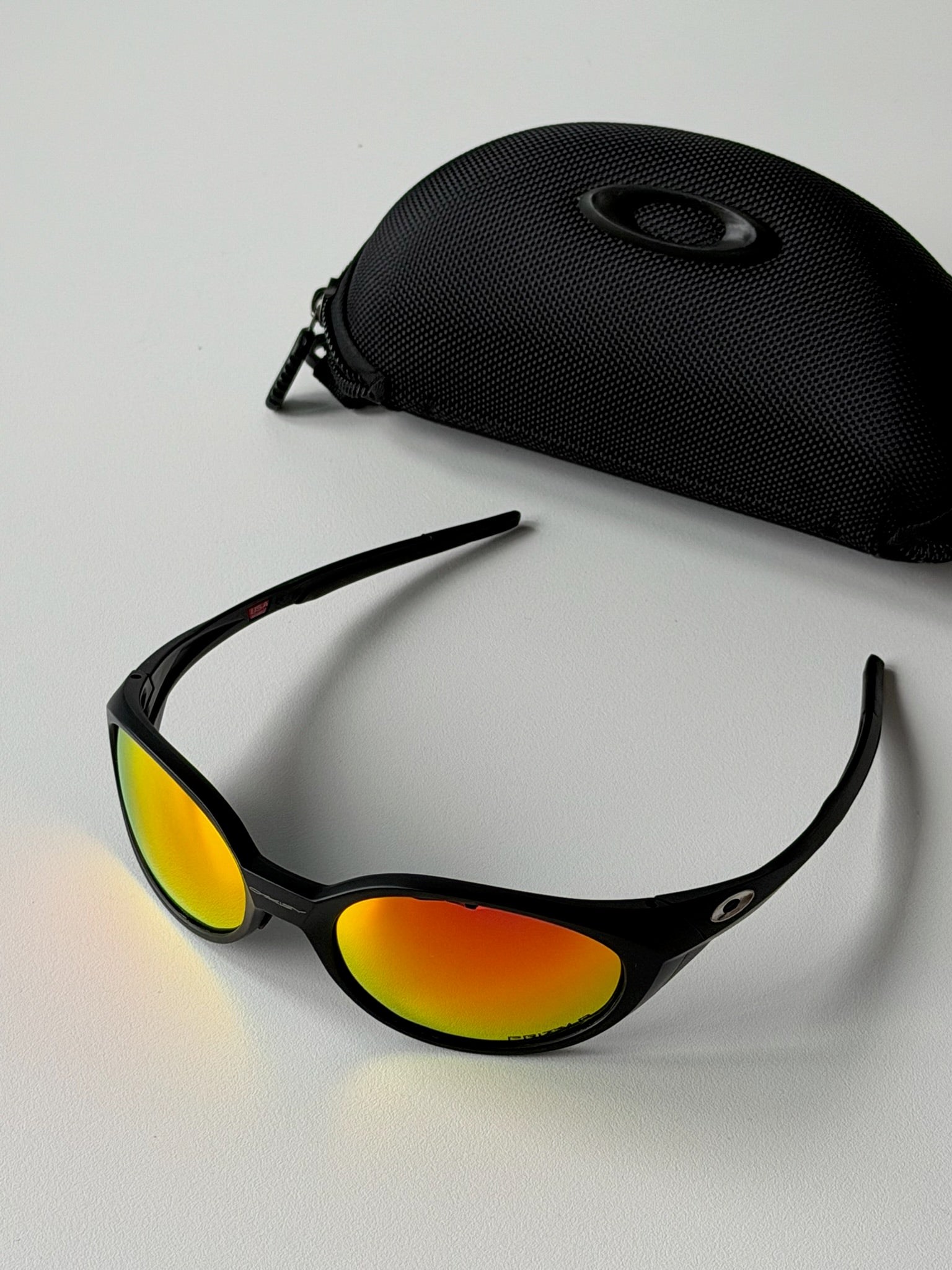 Oakley Eye Jacket Sunglasses – Black Frame / Fire Iridium Lens | Y2K Wraparound Sports Shades