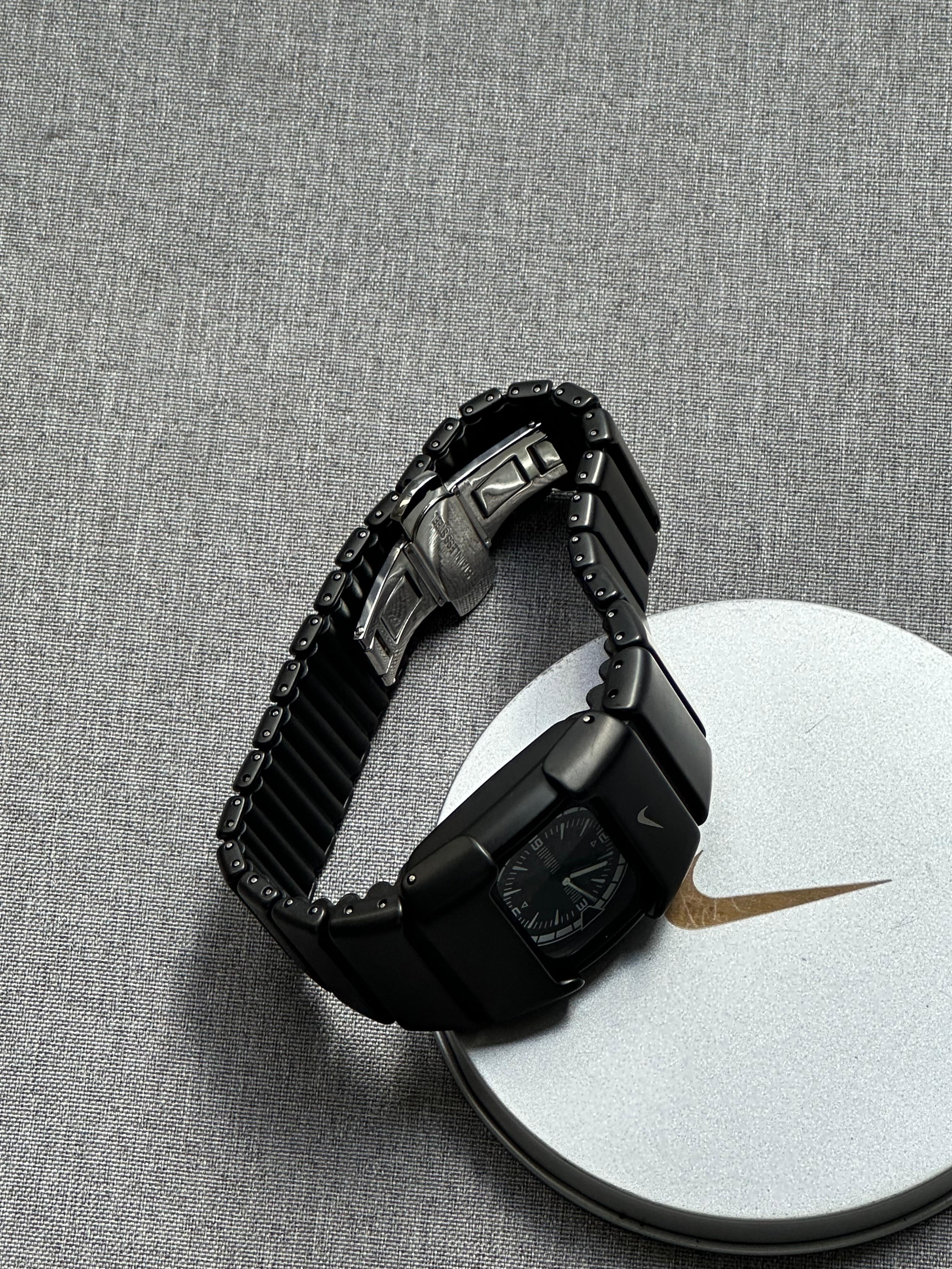 Nike D-Line Matte Black Analogue Watch with White Dial | Rare