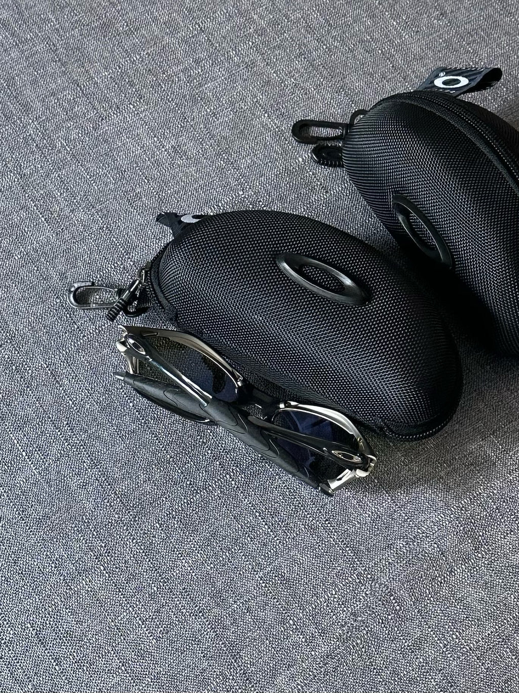 Vintage Oakley Sunglasses: Polished Silver Frame, Blue Lenses - Vintage Collectible