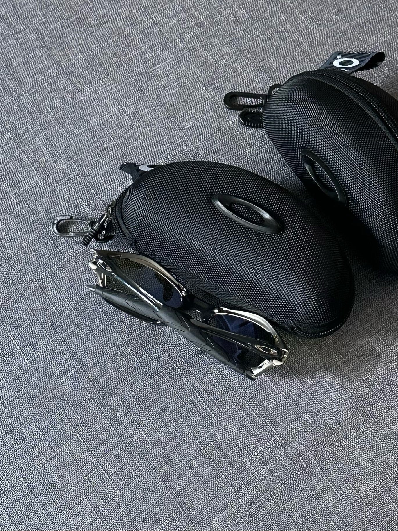 Vintage Oakley Sunglasses: Polished Silver Frame, Blue Lenses - Vintage Collectible