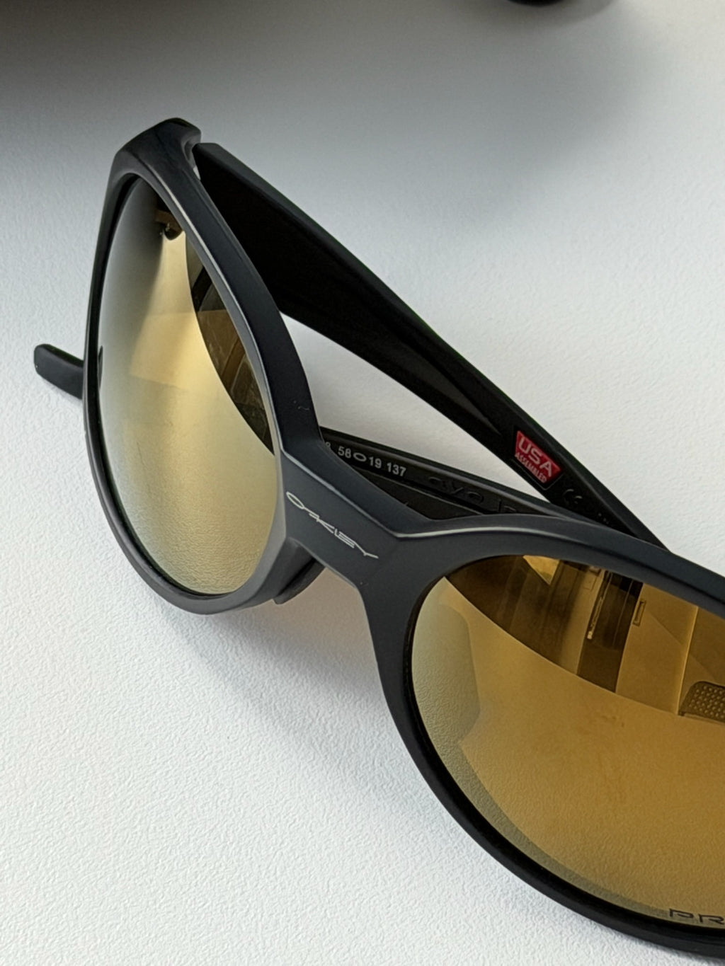 Oakley Eye Jacket Sunglasses – Matte Black Frame / Gold Mirror Lens | Vintage Y2K Wraparound Shades