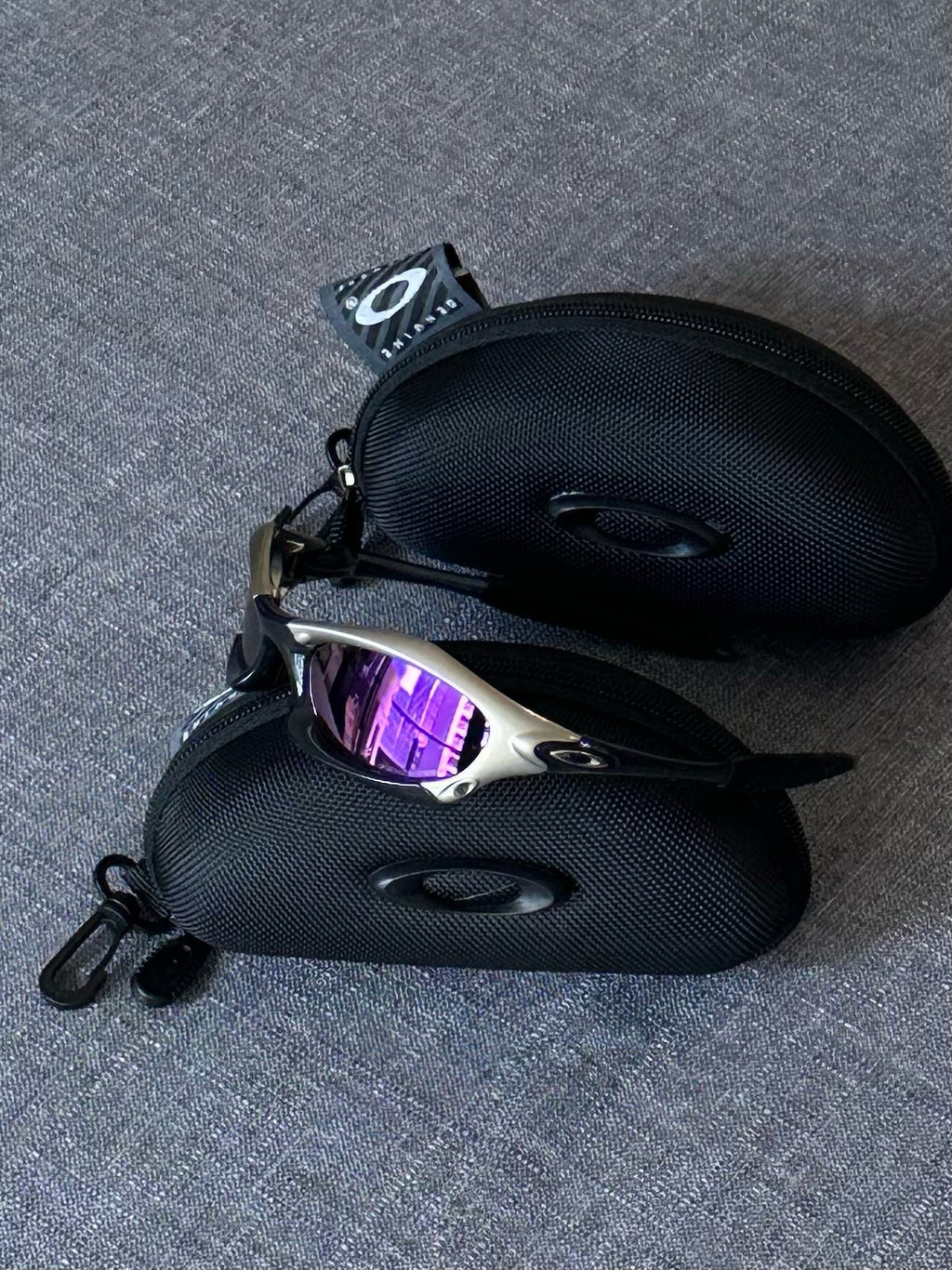 Vintage Oakley Sunglasses: Silver Frame, Purple Lenses with Case