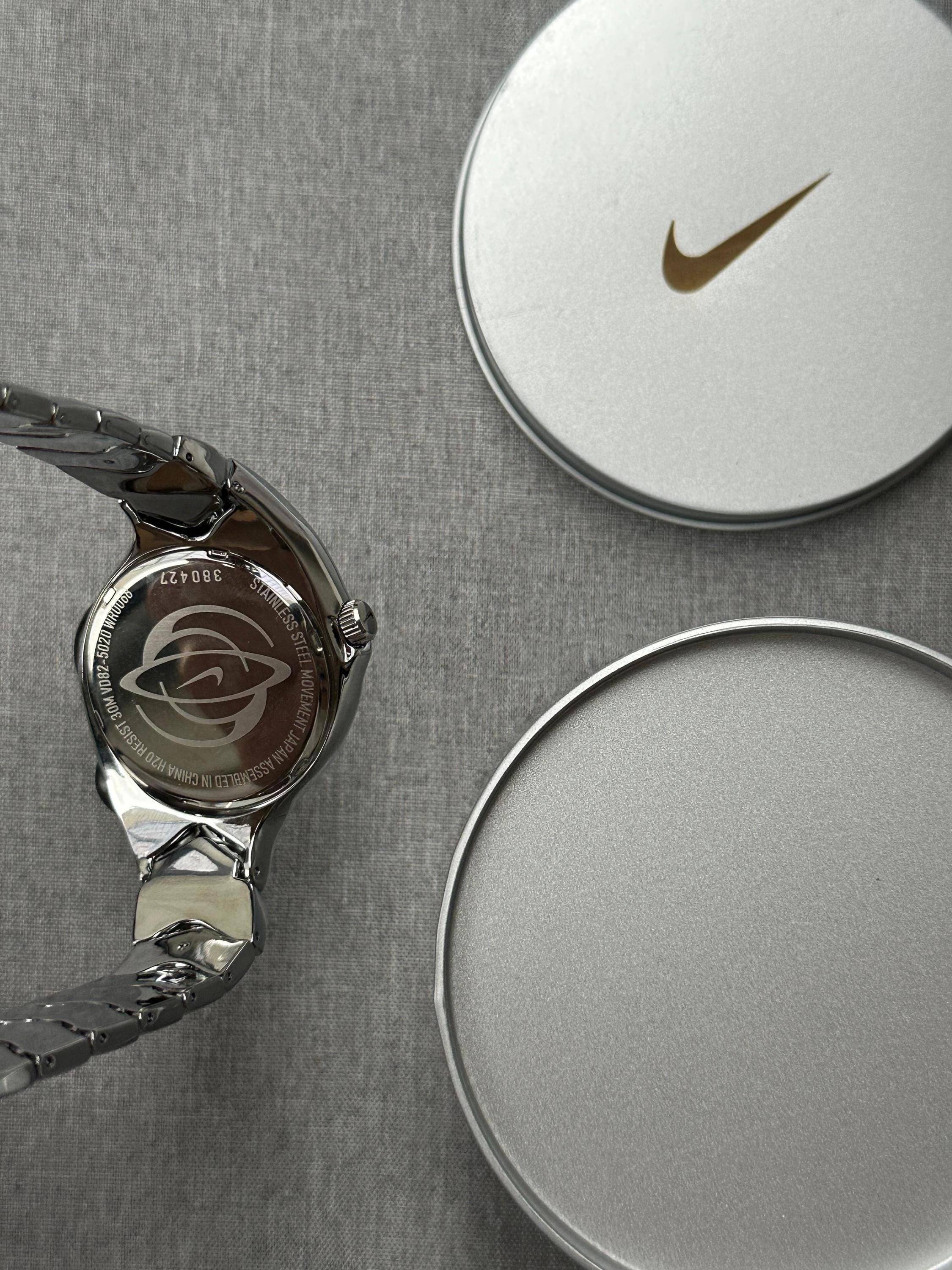 Nike Triax Chronograph Watch Shiny Silver with black yellow dial – Vintage Grey Stainless Steel Sports Watch, Rare Collectible Timepiece