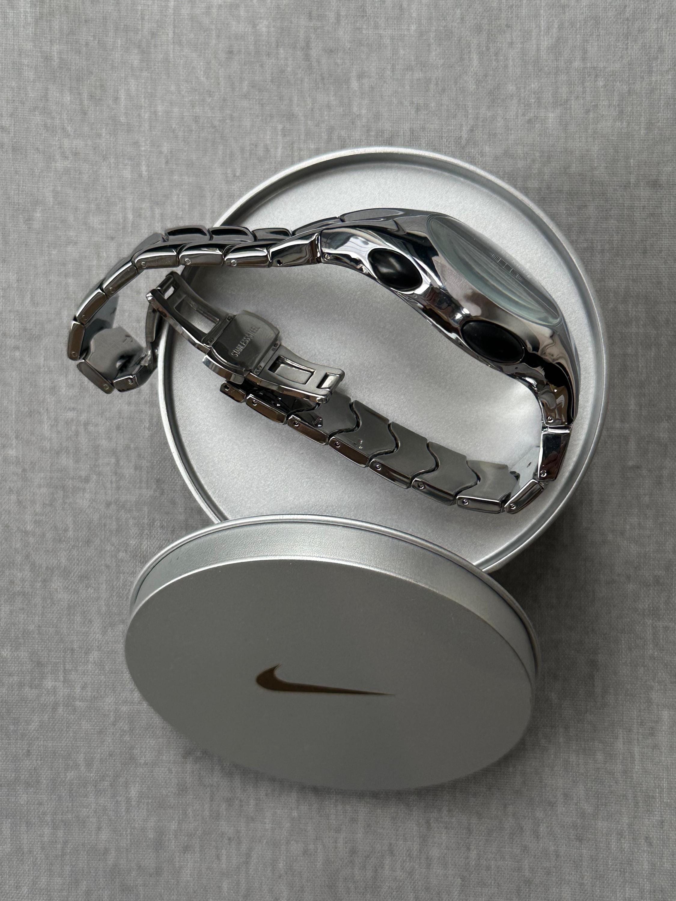 Nike Triax Chronograph Watch Matte Silver with blue dial – Vintage Grey Stainless Steel Sports Watch, Rare Collectible Timepiece