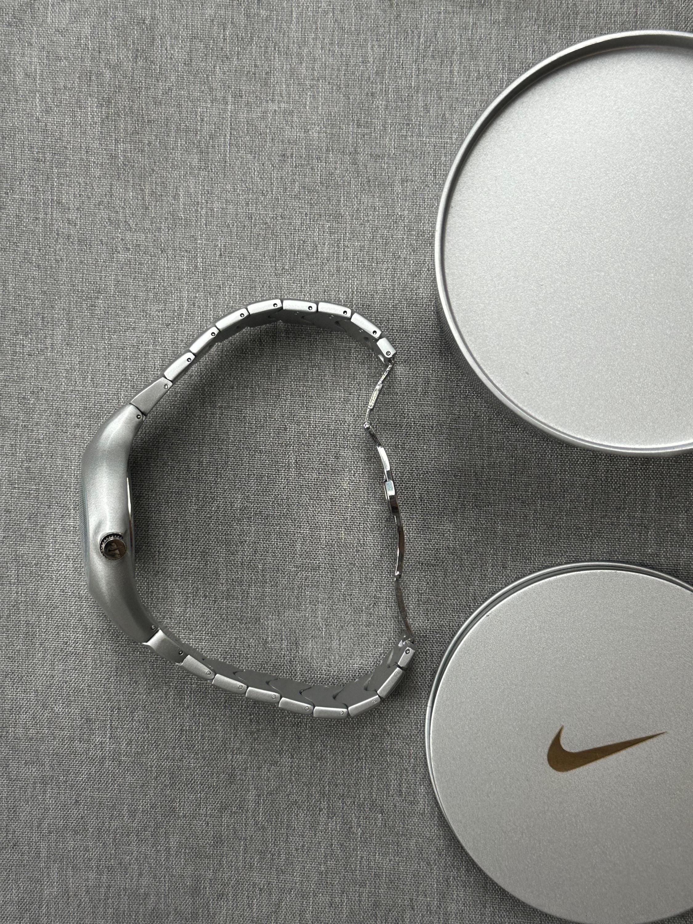 Nike Triax Chronograph Watch Matte Silver with blue dial – Vintage Grey Stainless Steel Sports Watch, Rare Collectible Timepiece