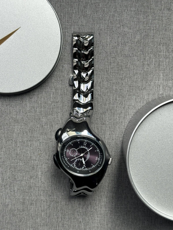 Nike Triax Chronograph Watch Silver with Dark Blue Dial – Vintage Stainless Steel Sports Watch, Rare Collectible Timepiece