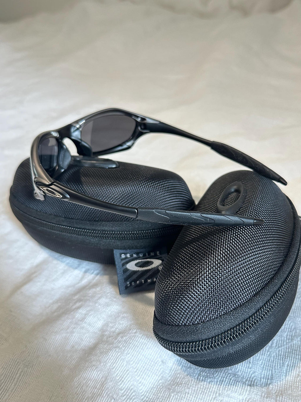 Vintage Oakley Sunglasses: Polished Charcoal Frame, Black Lenses with Case