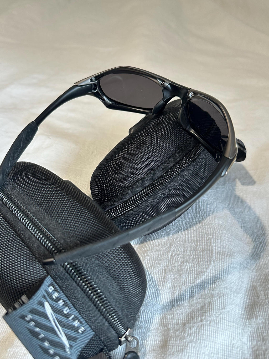 Vintage Oakley Sunglasses: Polished Charcoal Frame, Black Lenses with Case