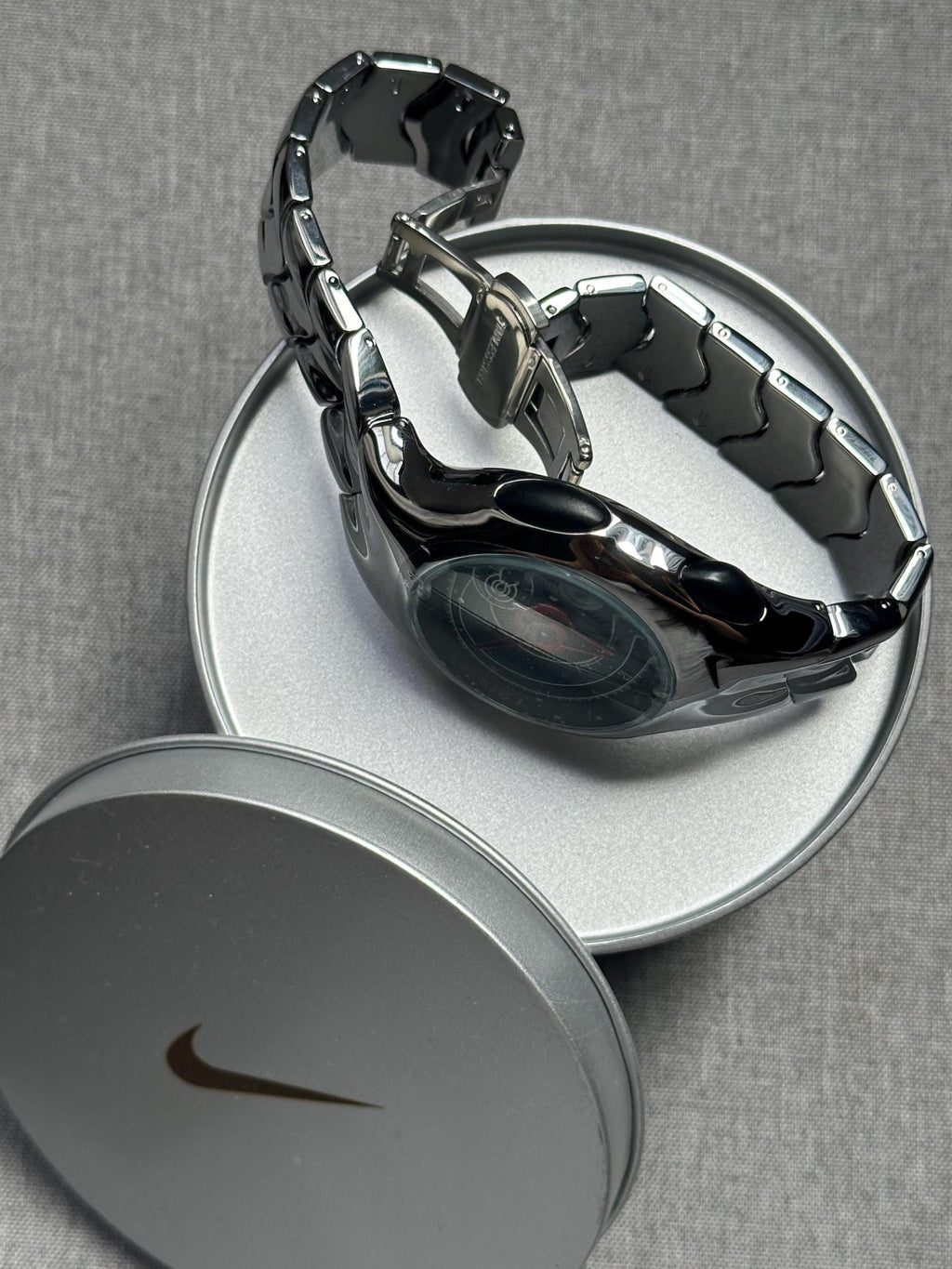 Nike Triax Chronograph Watch Silver Red Dial – Vintage Stainless Steel Sports Watch, Rare Collectible Timepiece