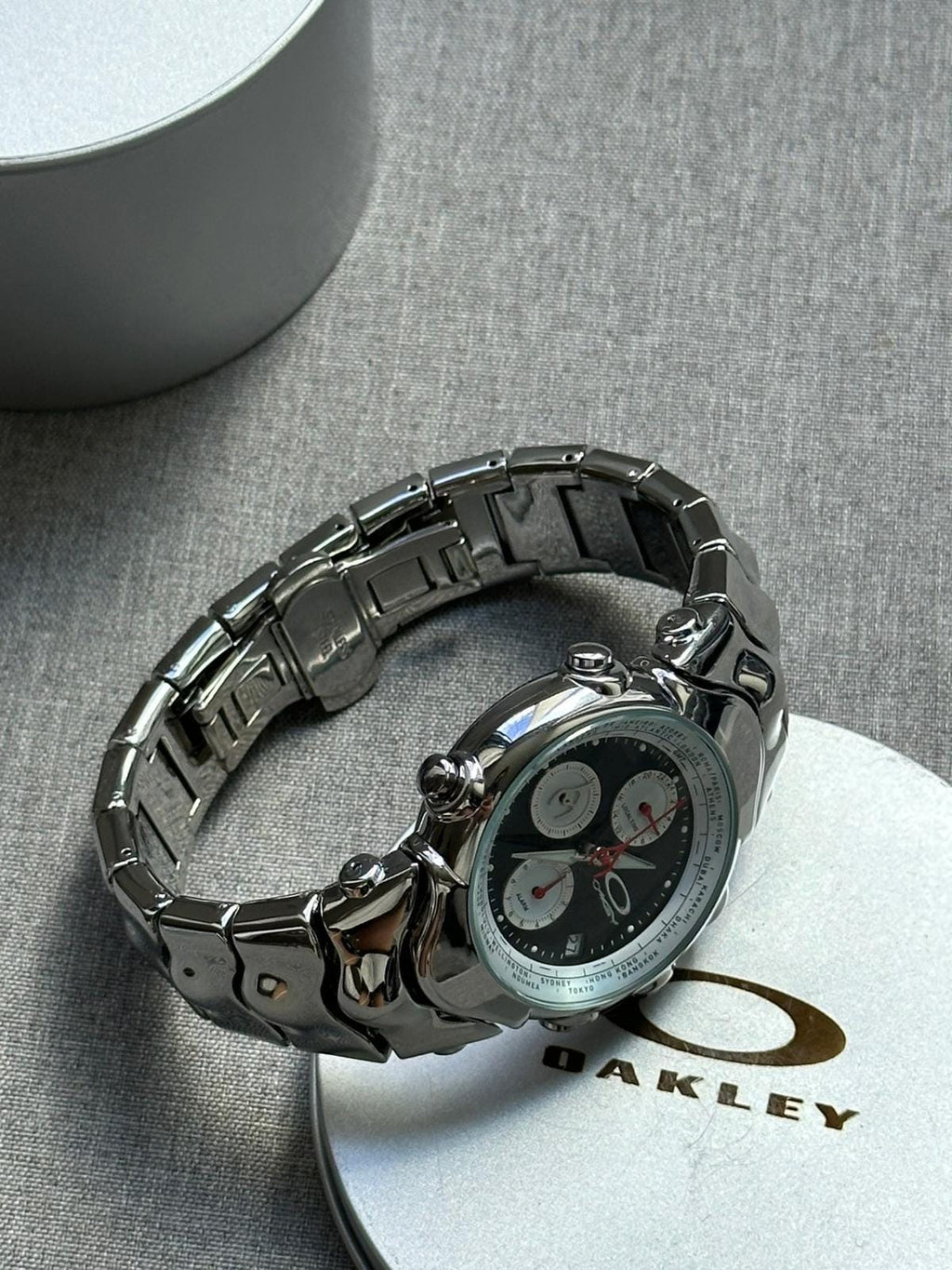 Oakley Judge Chronograph Watch – Blue/ White/ Black Dial, Stainless Steel Polished Bracelet, Swiss Movement