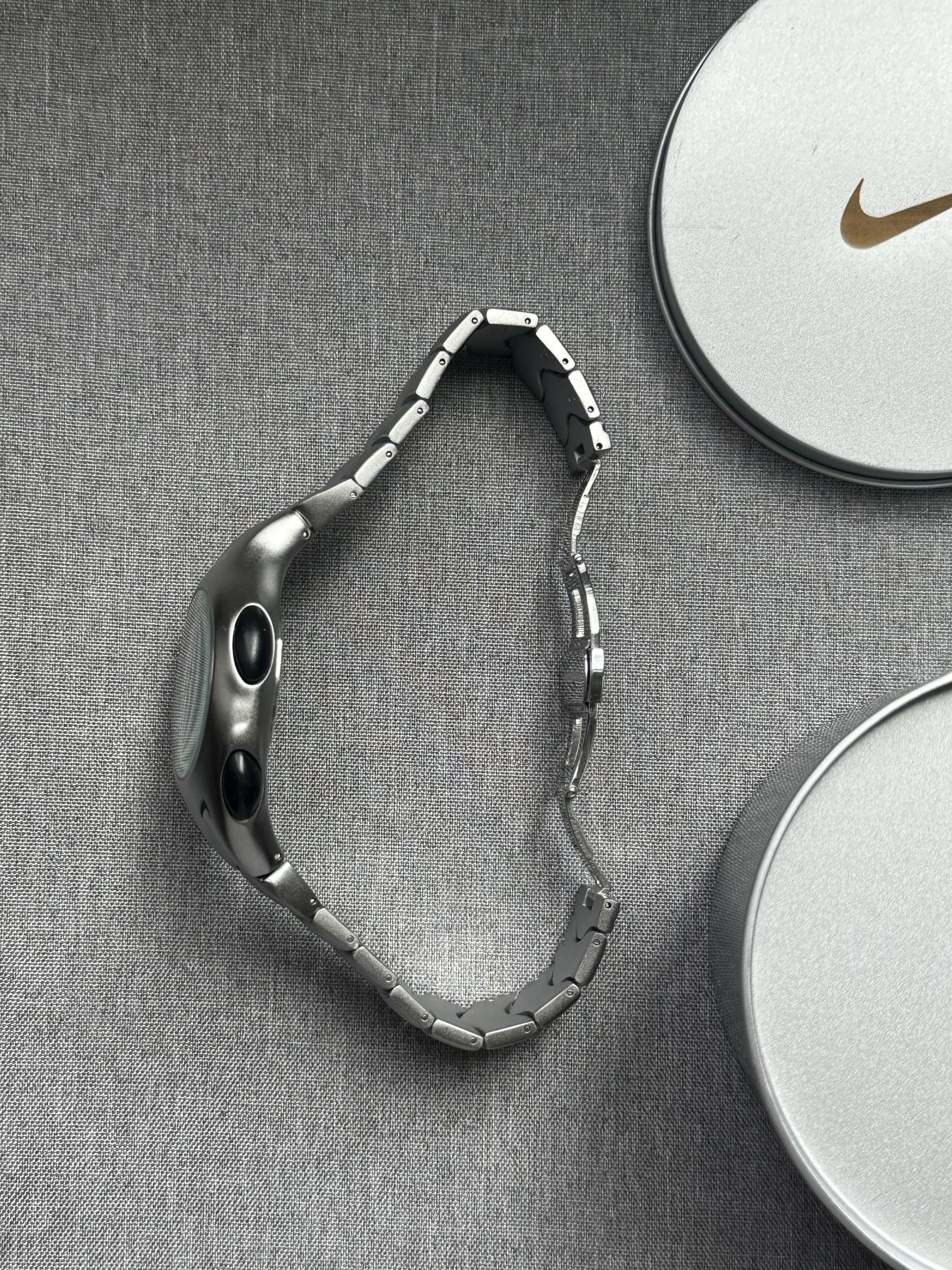 Nike Triax Chronograph Watch Matte Silver with Black Blue Dial – Vintage Grey Stainless Steel Sports Watch, Rare Collectible Timepiece