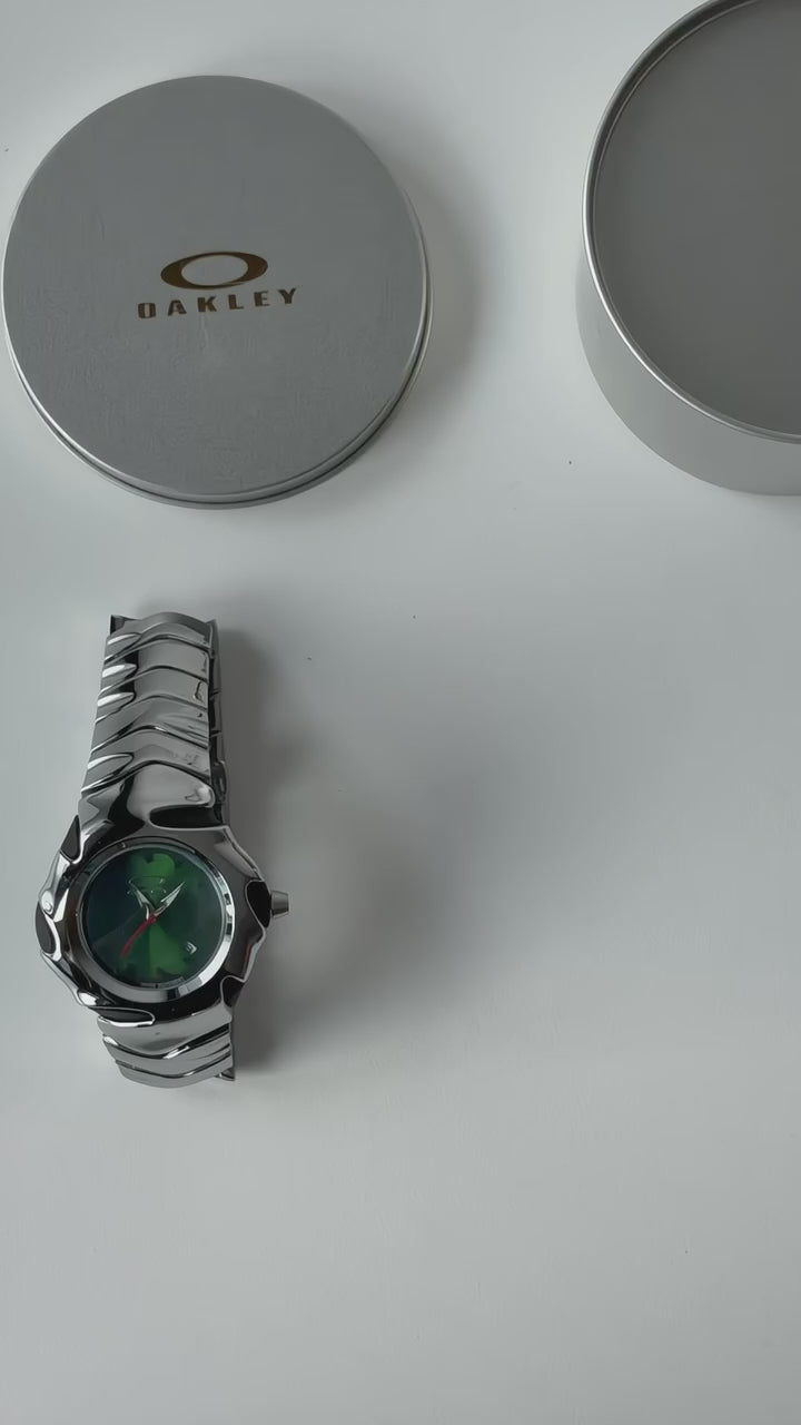 Oakley Blade Watch – Green Dial, Shiny Stainless Steel, Swiss Movement, Rare Collectible