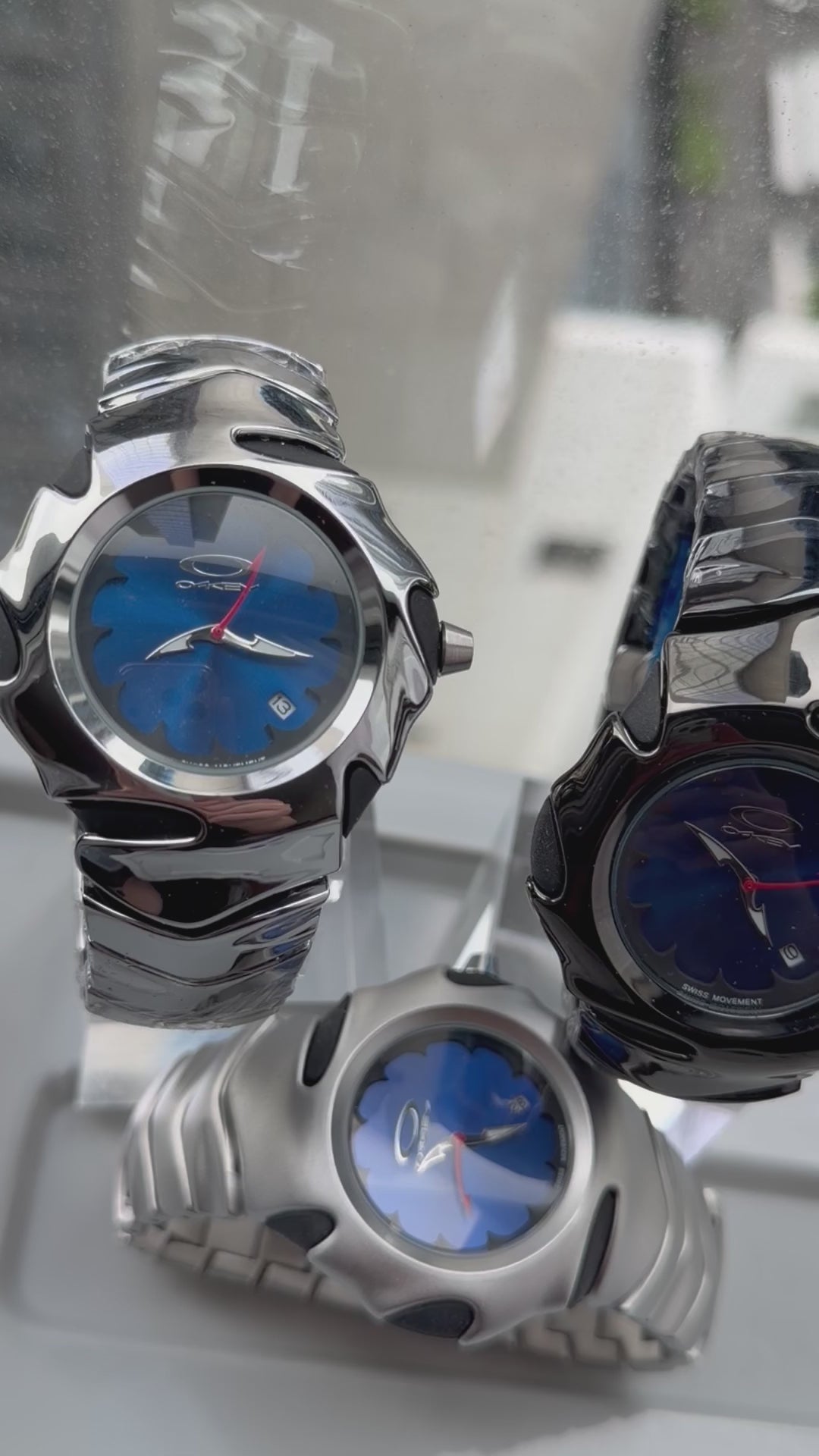 Oakley Blade Watch – Blue Dial, SHINY Stainless Steel, Swiss
